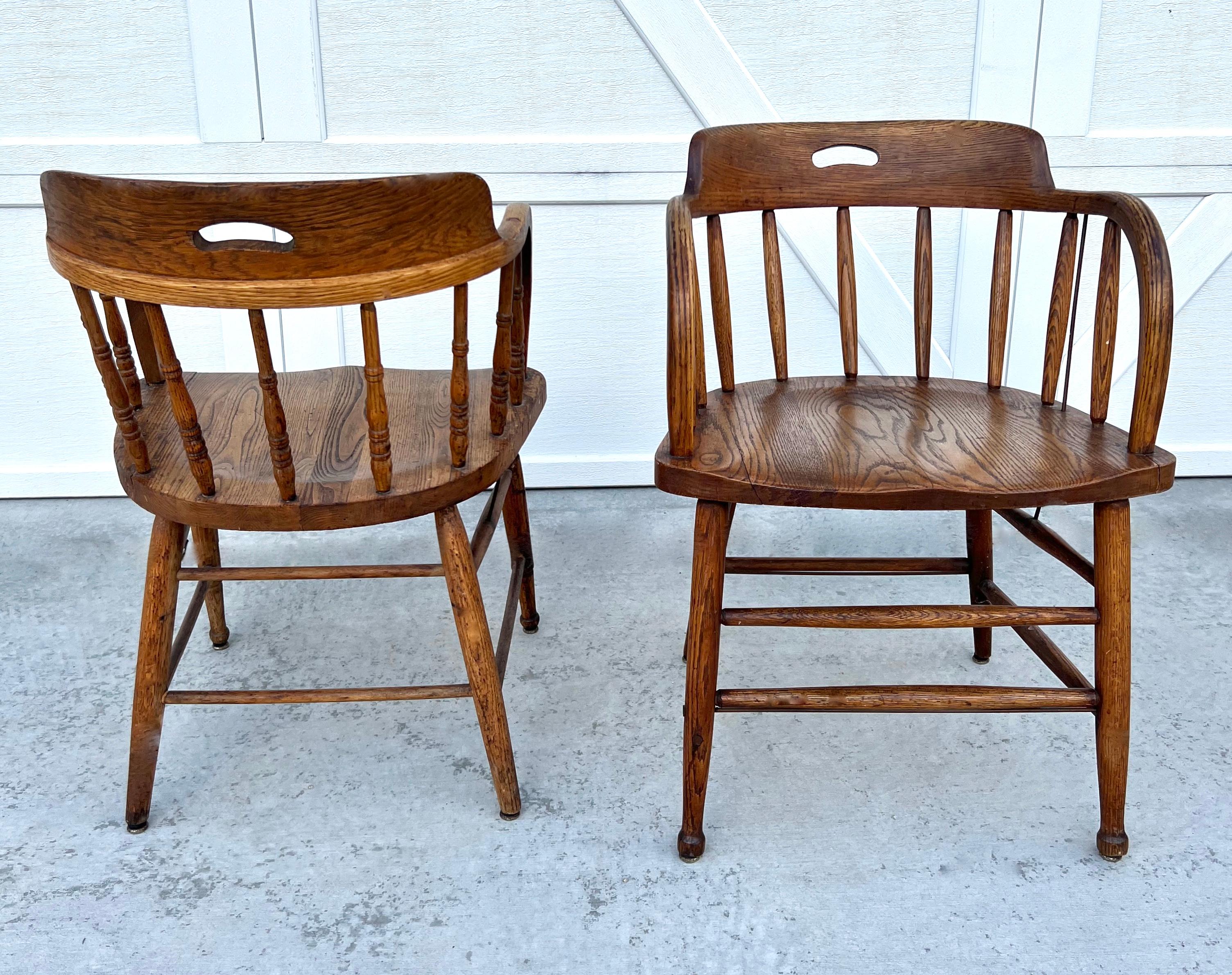 Early 20th Century Antique Mismatched Barrel Back Oak Wood Pub Captain's Chairs In Good Condition In Draper, UT