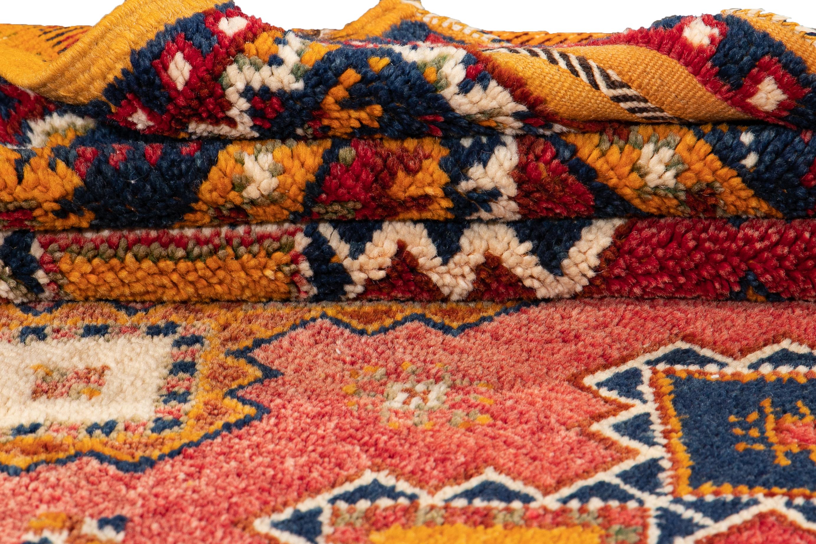 Antiker marokkanischer Stammes-Wollteppich aus dem frühen 20. Jahrhundert  (Handgeknüpft) im Angebot