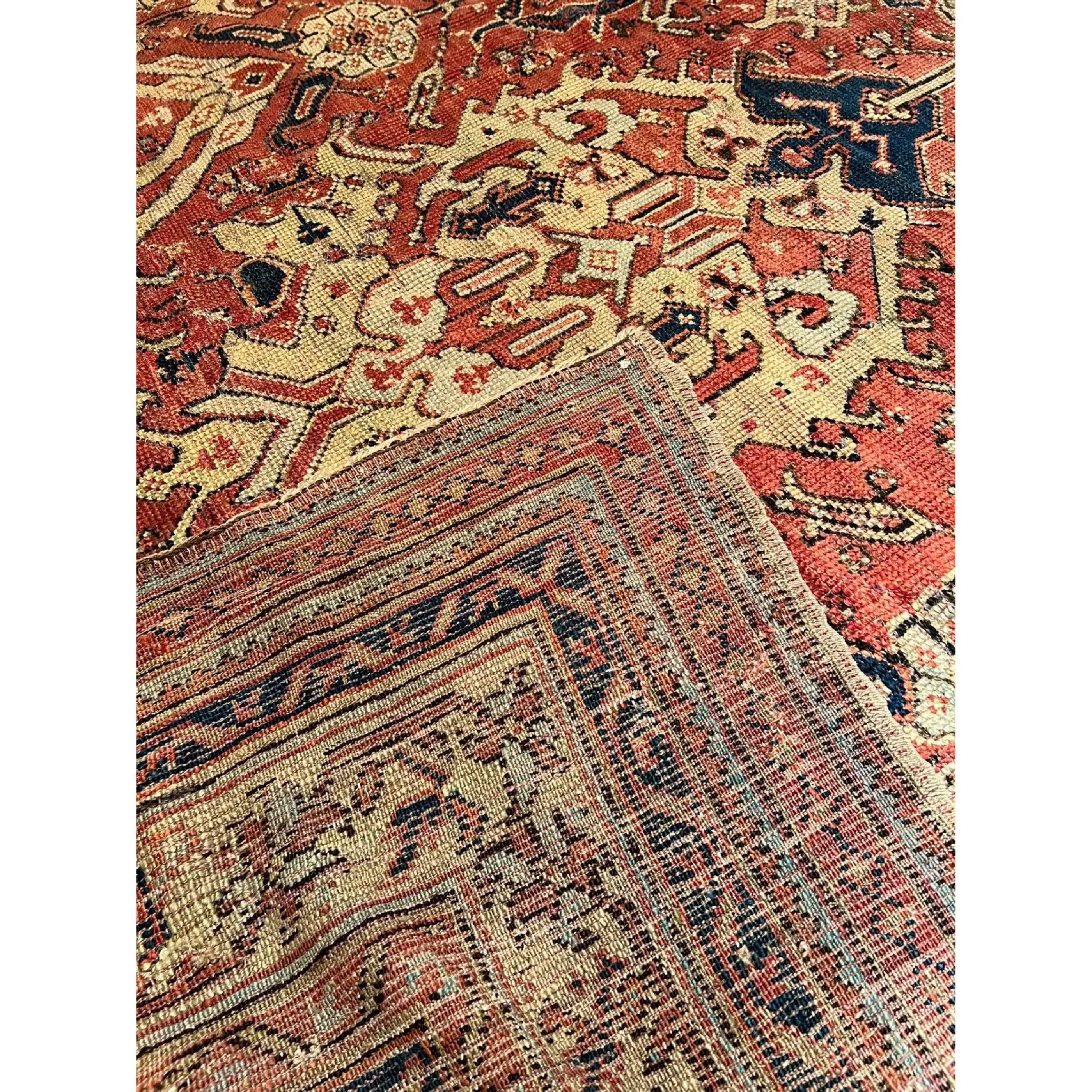 Early 20th Century Antique Oushak Rug In Good Condition For Sale In Los Angeles, US