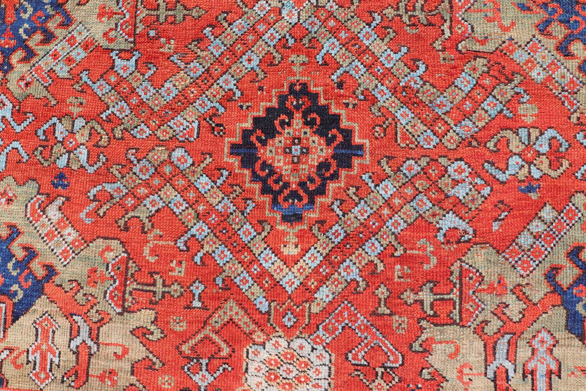 Early 20th Century Antique Oushak Rug in Large Medallions In Excellent Condition For Sale In Atlanta, GA