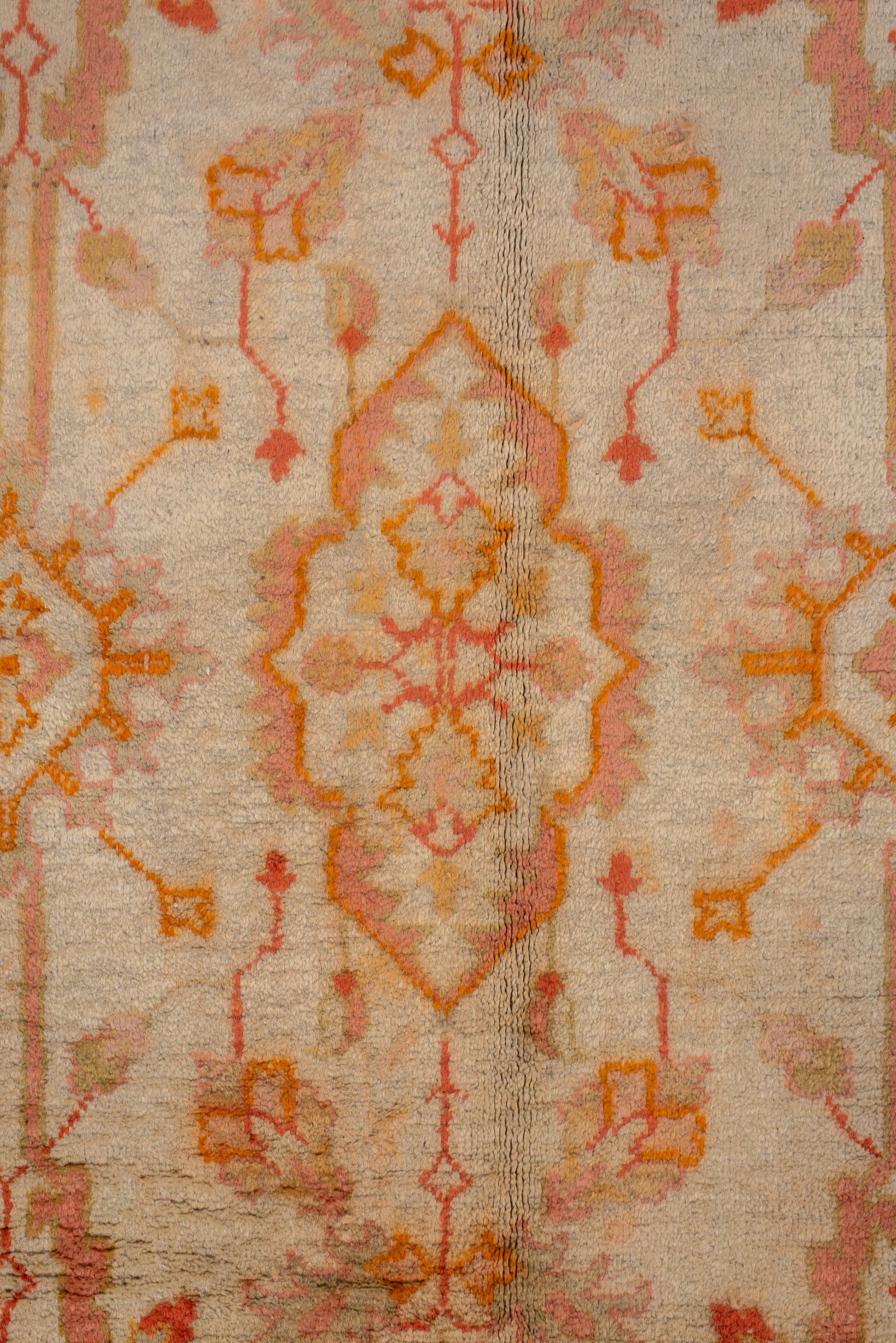 Hand-Knotted Early 20th Century Antique Oushak Rug with Elegant Colors For Sale