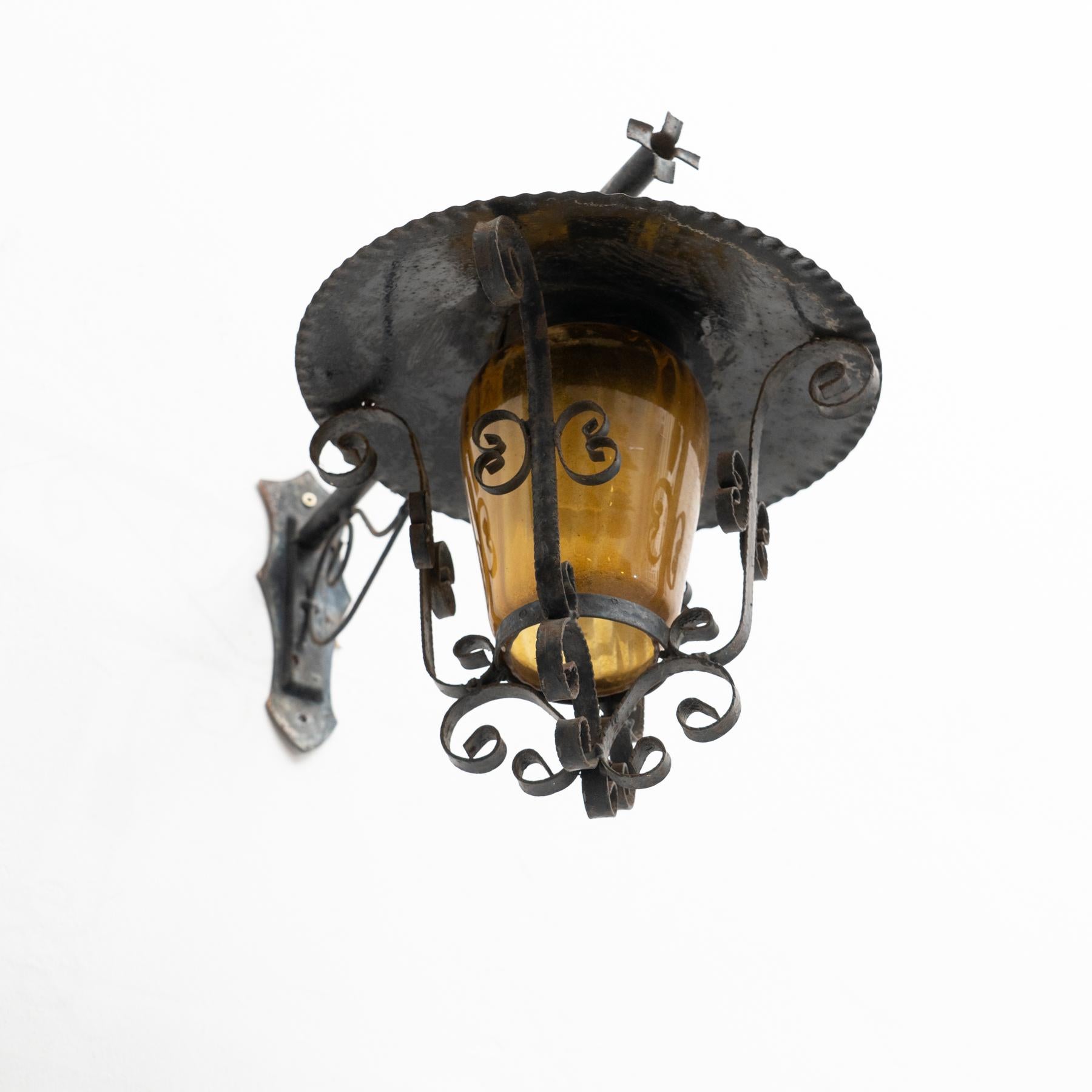 Early 20th Century Antique Outdoors Wall Lamp For Sale 1