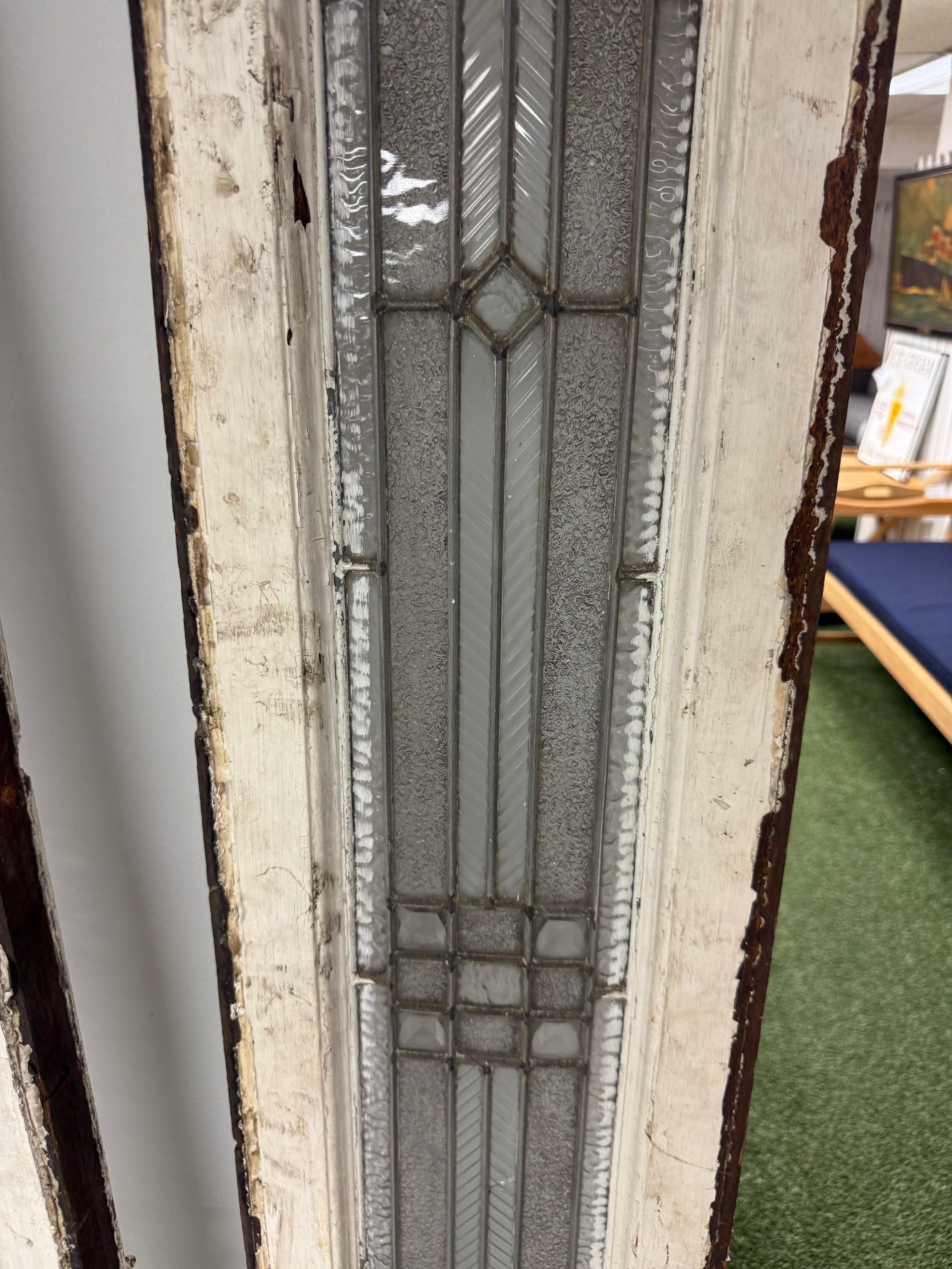 Vetro Coppia di oblò in vetro smussato e testurizzato dei primi del Novecento, in zinco in vendita