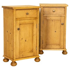 Early 20th Century Antique Pair of Pine Nightstands