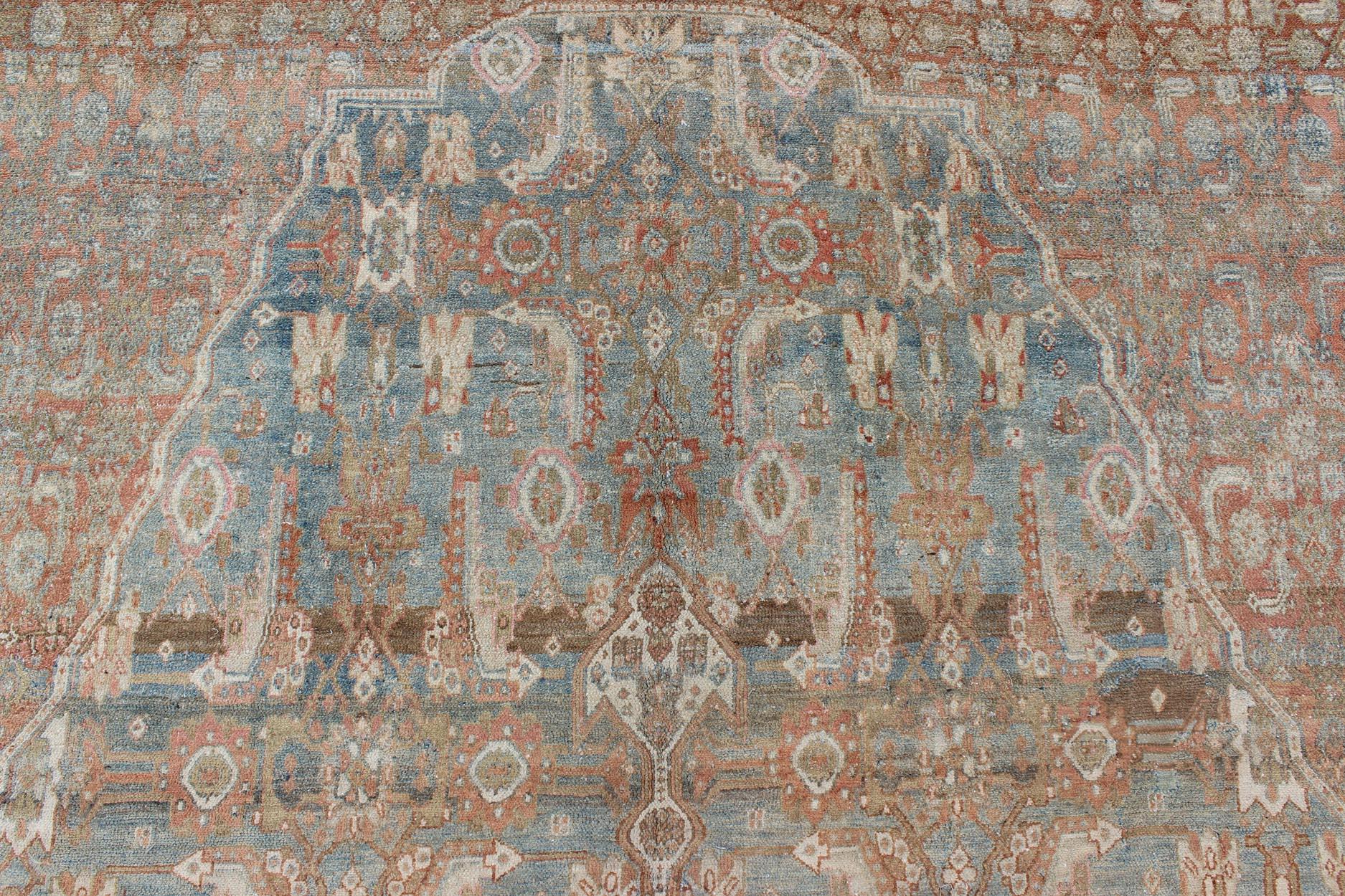 Alfombra antigua persa Bibikabad de principios del siglo XX con fondo azul claro en venta 5