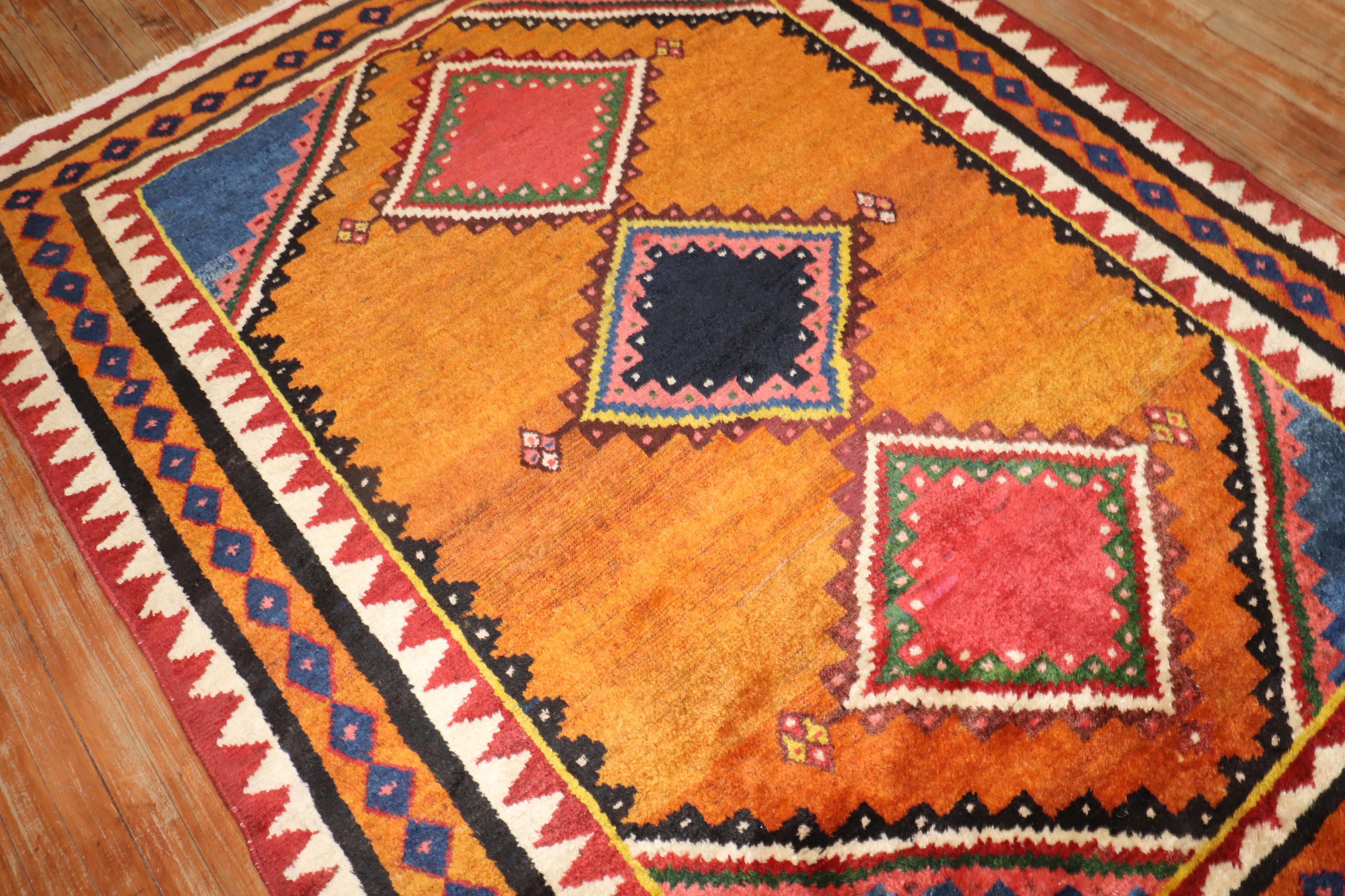 Early 20th Century Antique Persian Gabbeh Large Intermediate Rug In Good Condition For Sale In New York, NY