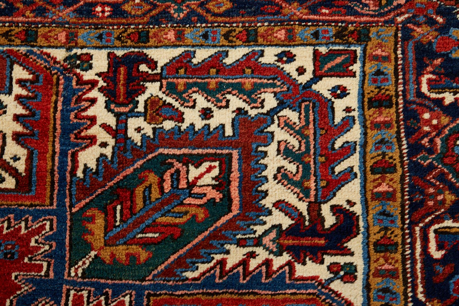 Early 20th Century Antique Persian Heriz Rug For Sale 7