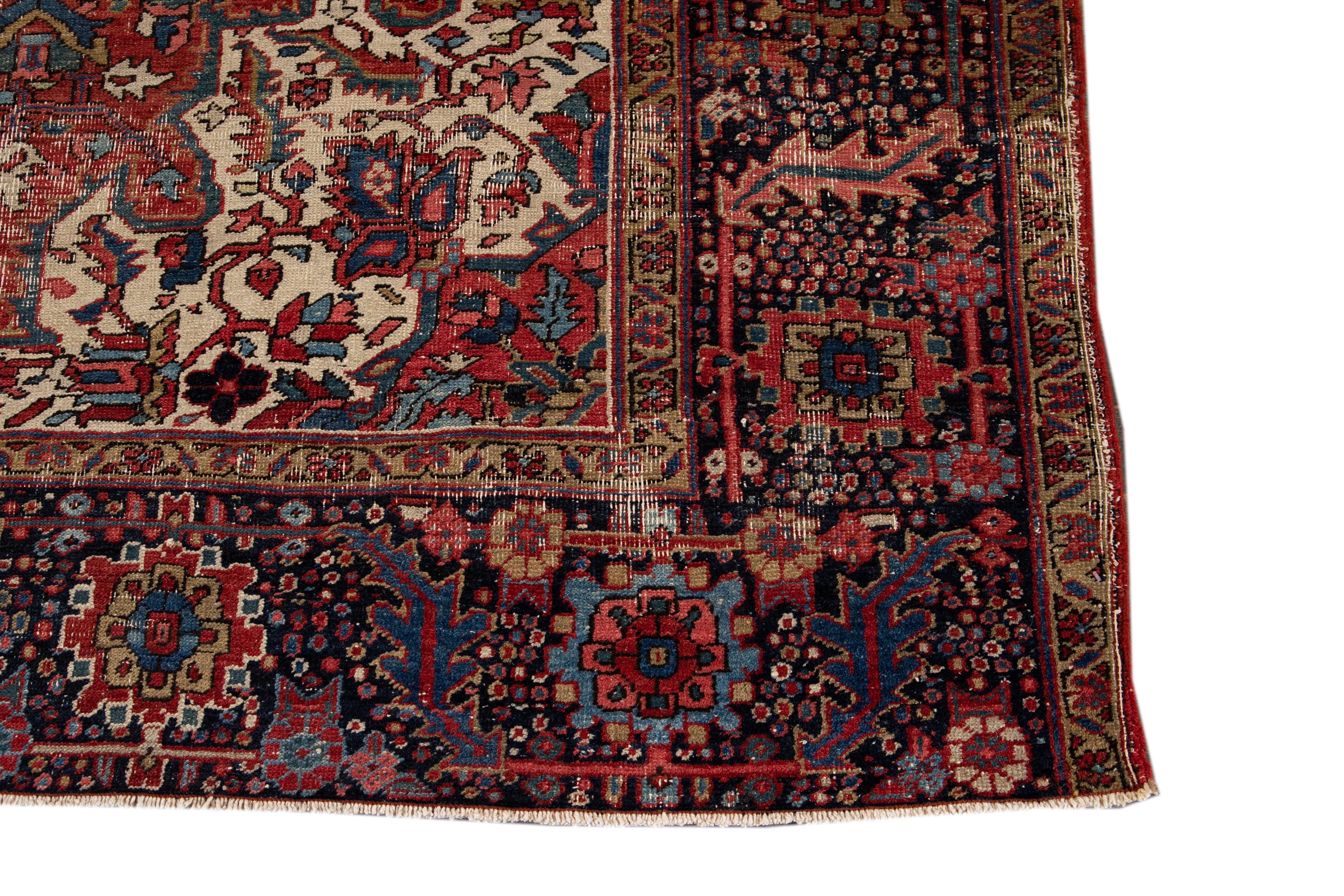 Early 20th Century Antique Persian Heriz Wool Rug 8