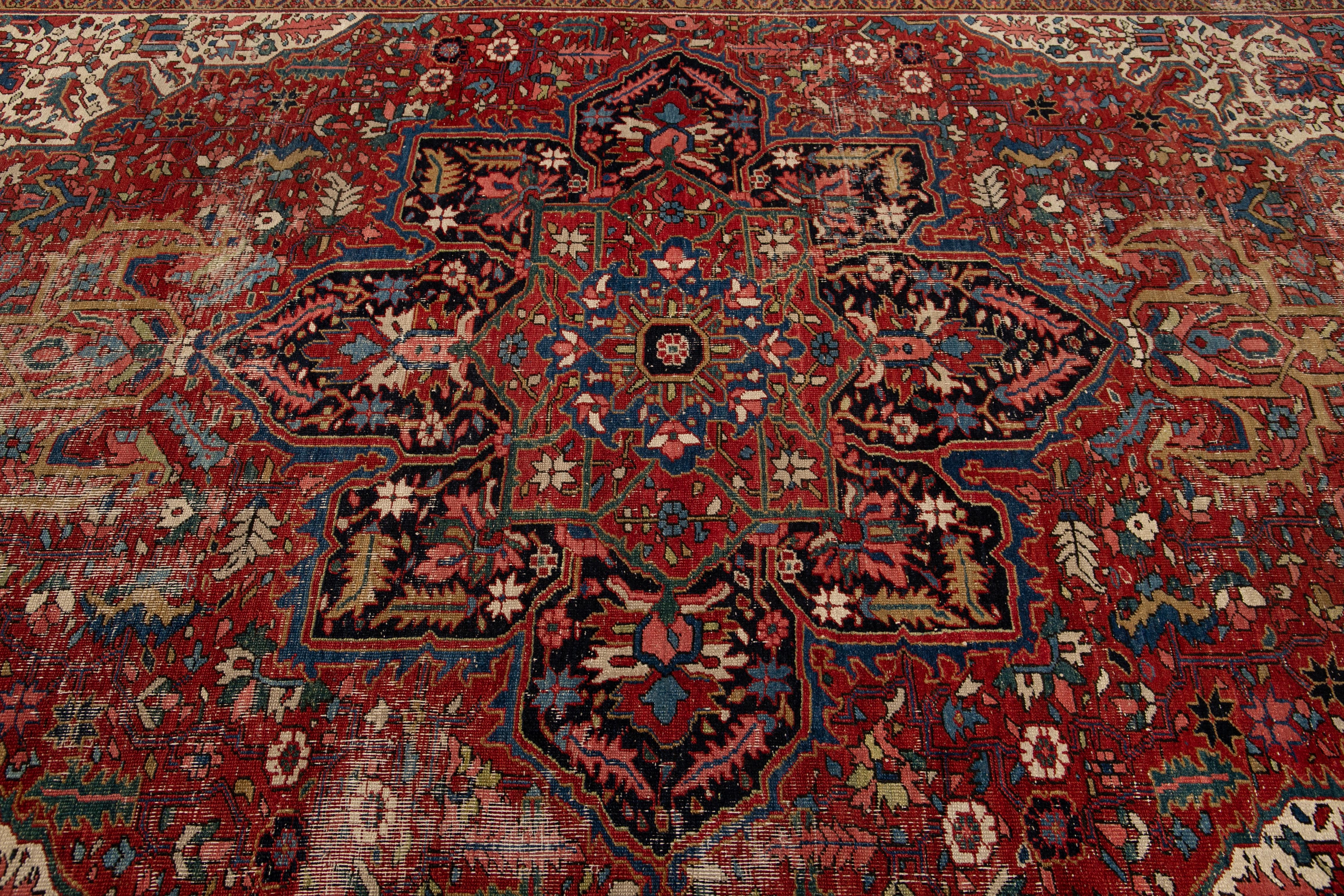 Early 20th Century Antique Persian Heriz Wool Rug 4