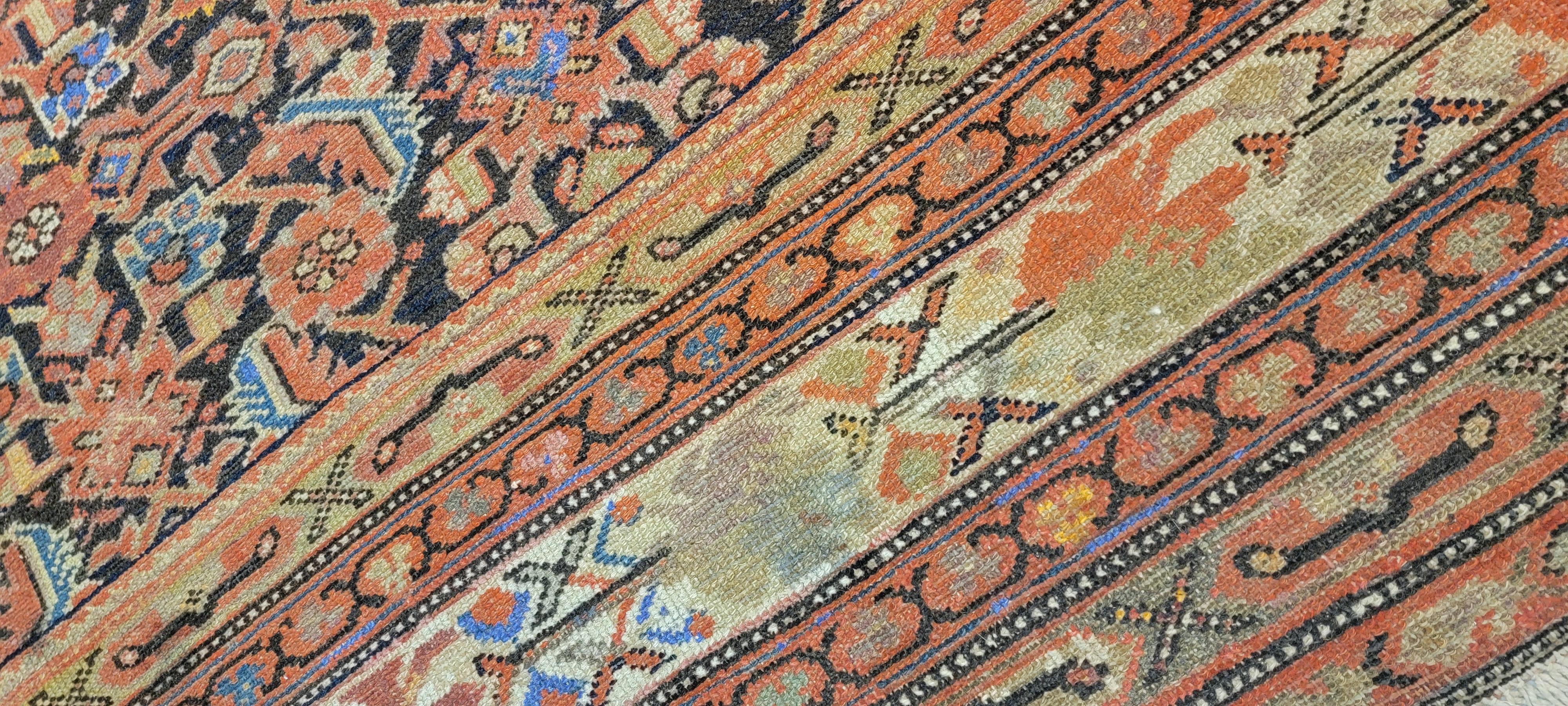 Antiker persischer/Kurdischer Malayer-Teppich des frühen 20. Jahrhunderts im Zustand „Gut“ im Angebot in Chamblee, GA