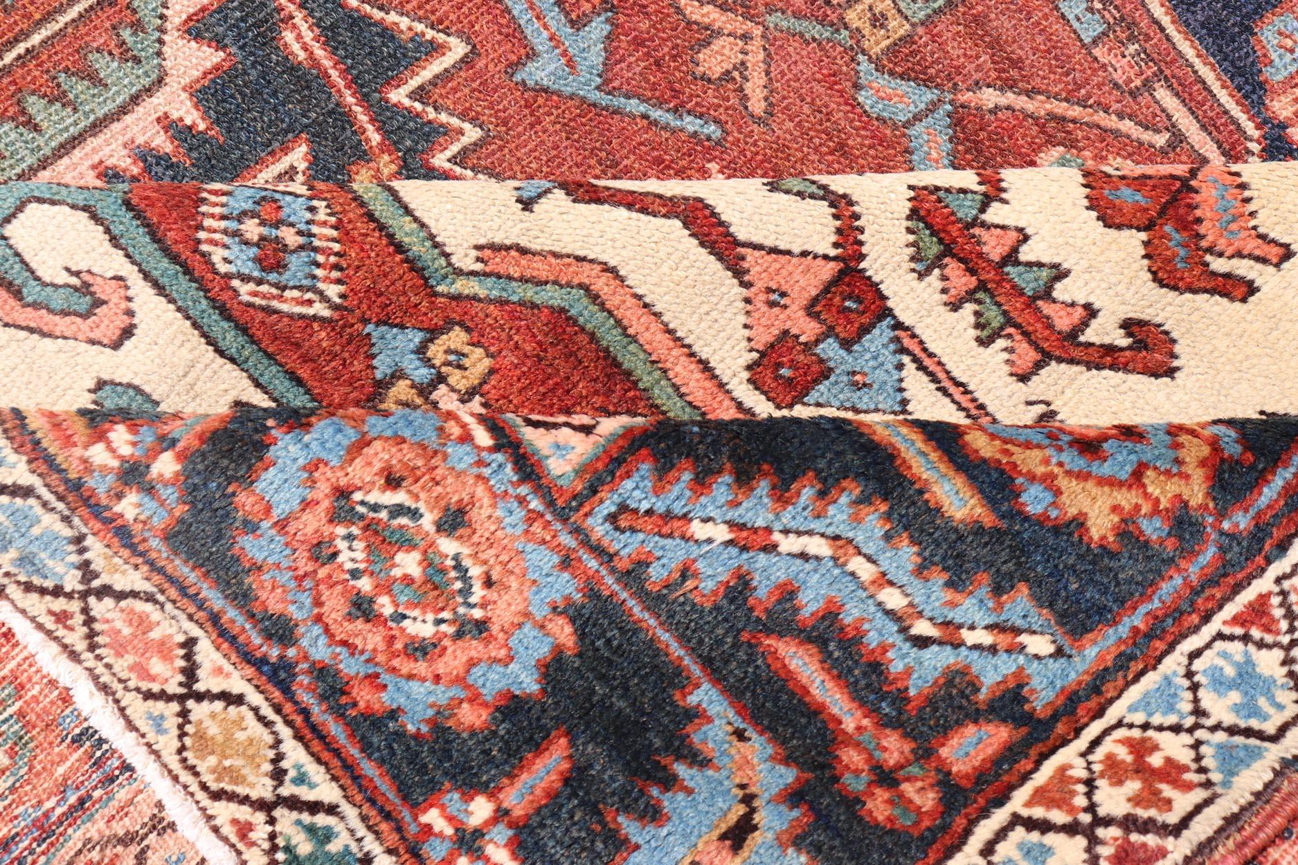 Early 20th Century Antique Persian Serapi Carpet with Stylized Geometric Motifs For Sale 8
