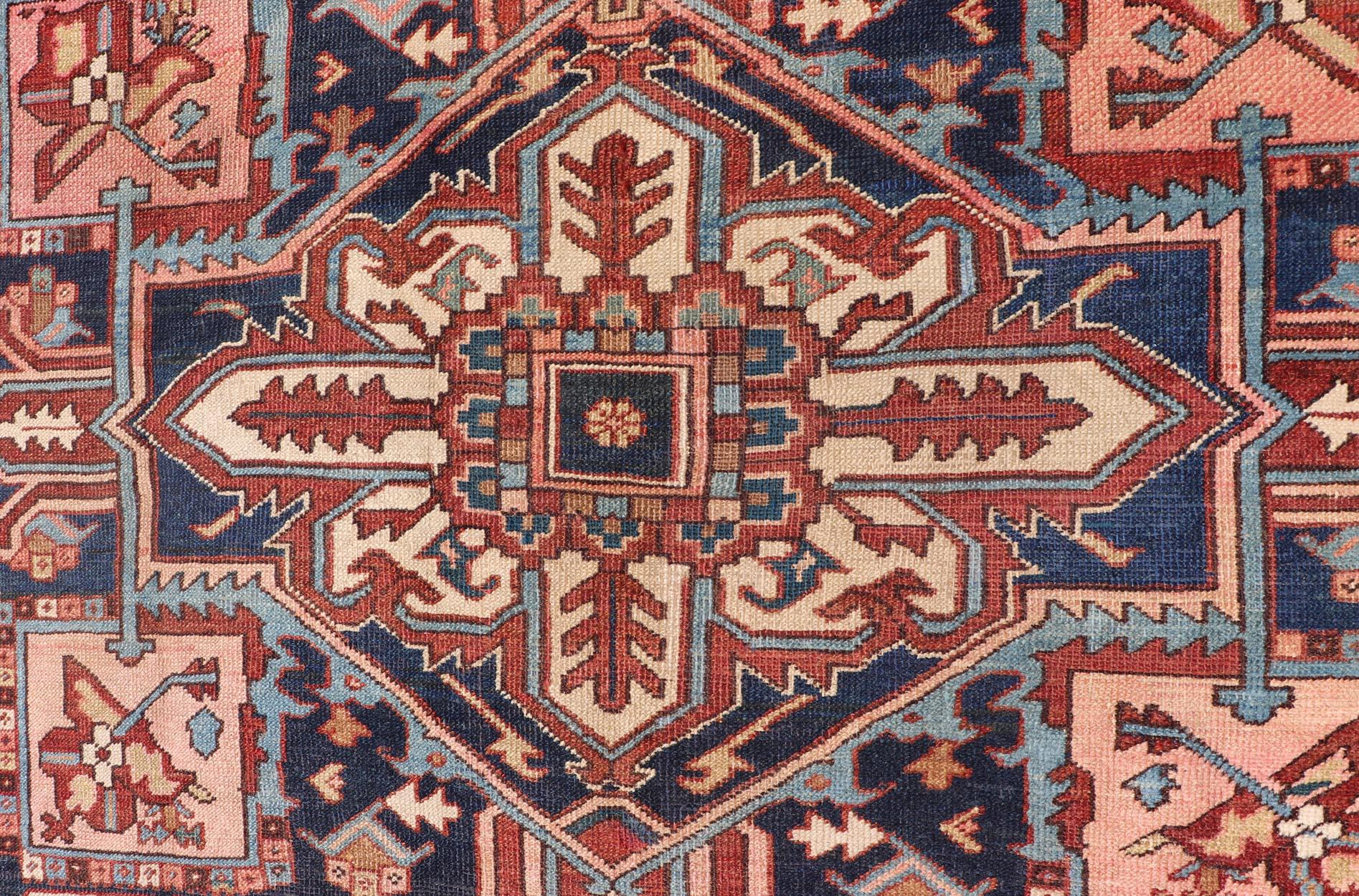 Early 20th Century Antique Persian Serapi Carpet with Stylized Geometric Motifs For Sale 3