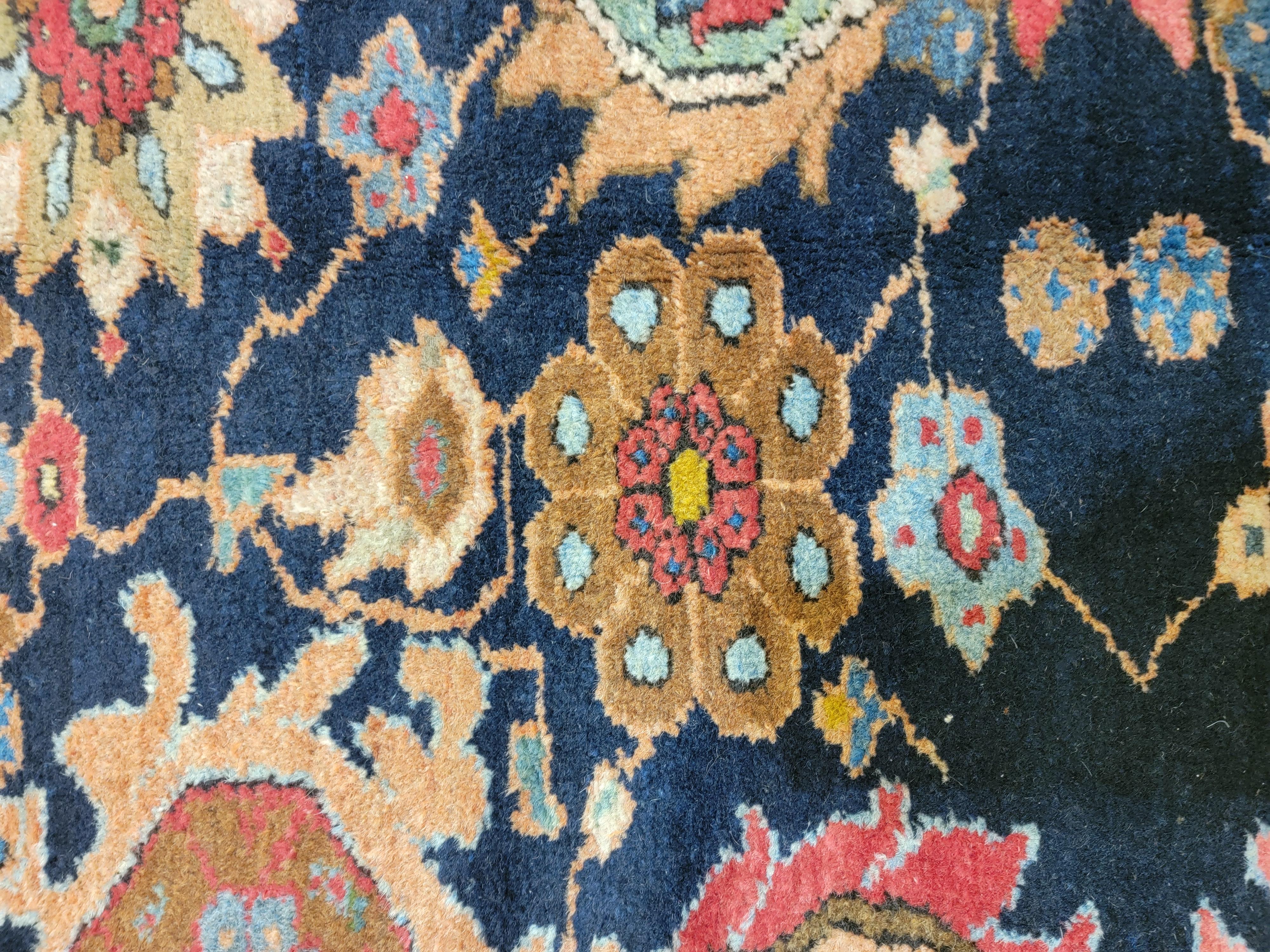 Hand-Knotted Early 20th Century Antique Persian Sultanabad/Meshkabad Rug For Sale
