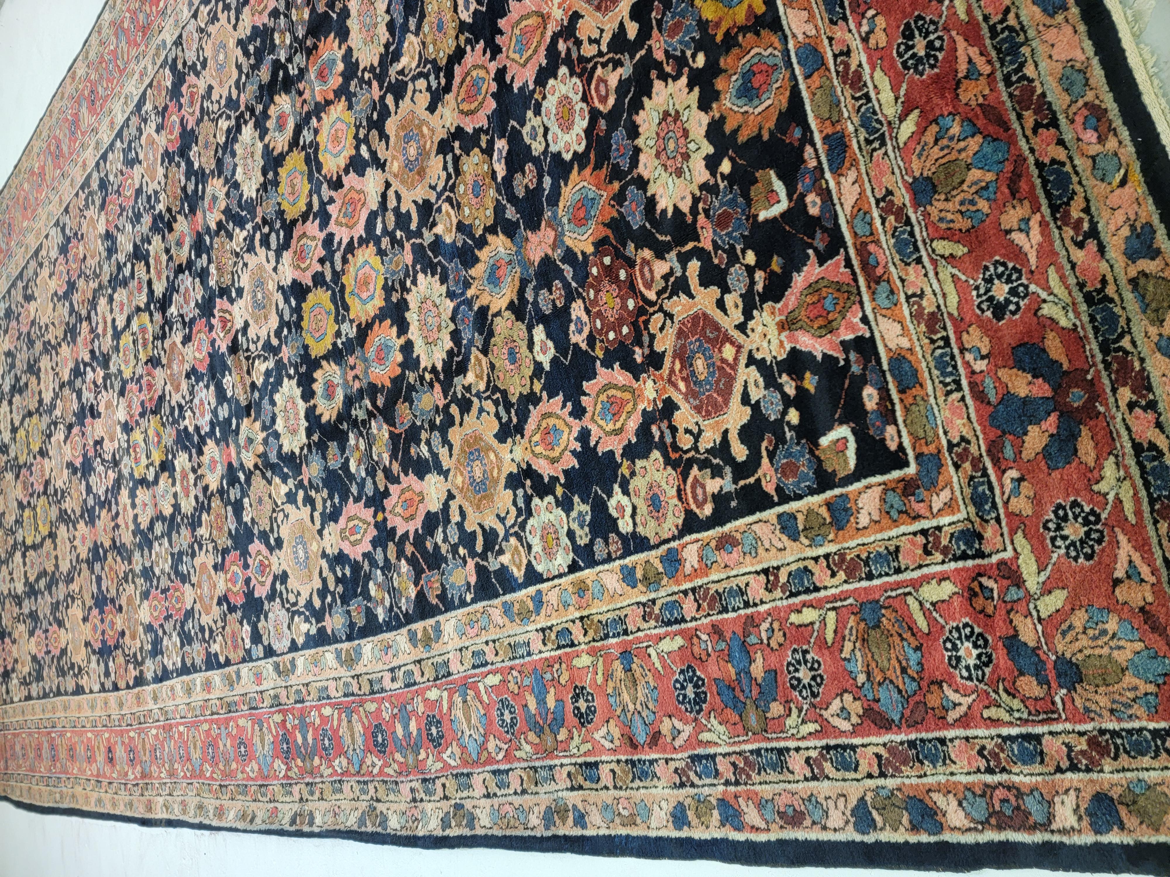 Antiker persischer Sultanabad-/Meshkabad-Teppich des frühen 20. Jahrhunderts im Angebot 3
