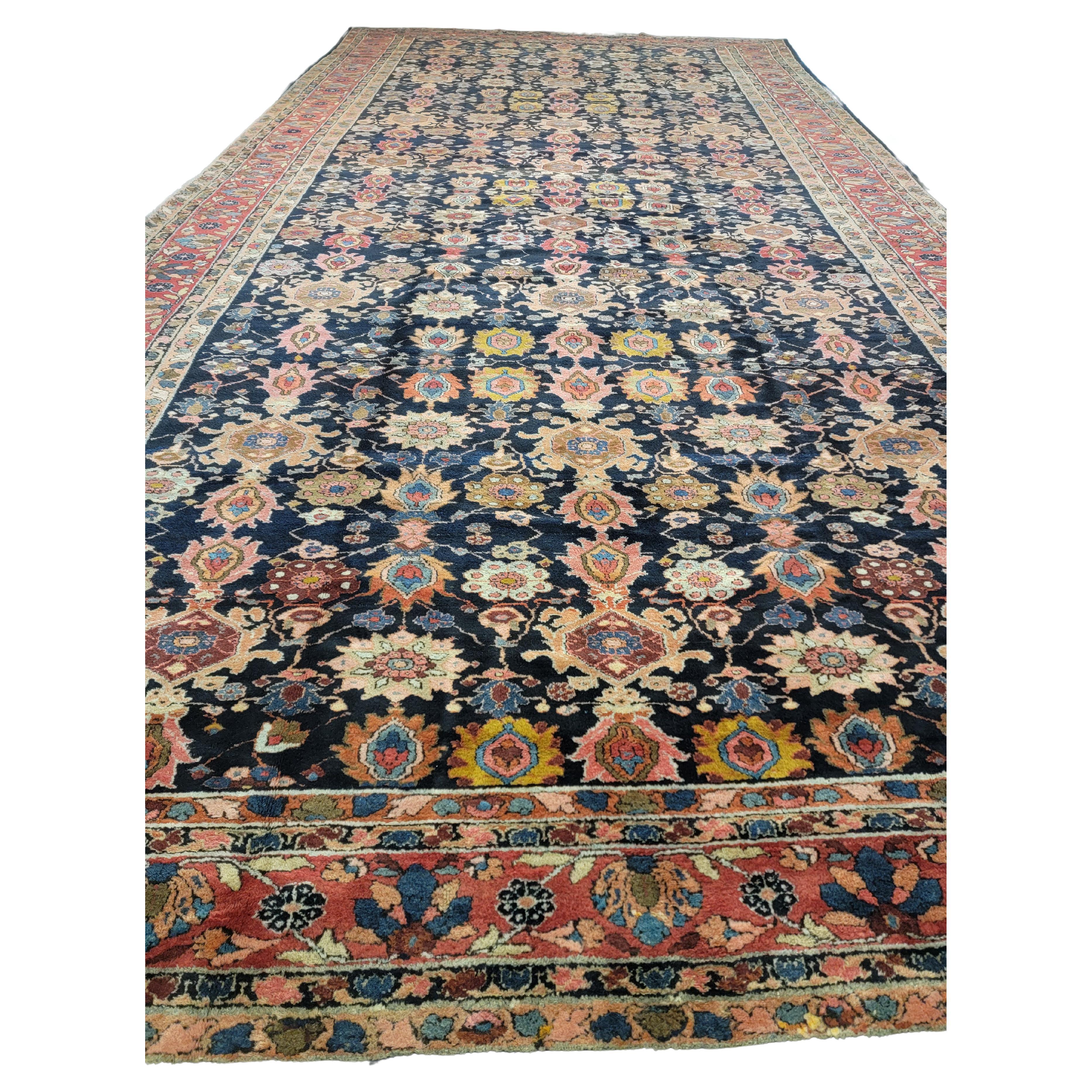 Early 20th Century Antique Persian Sultanabad/Meshkabad Rug For Sale