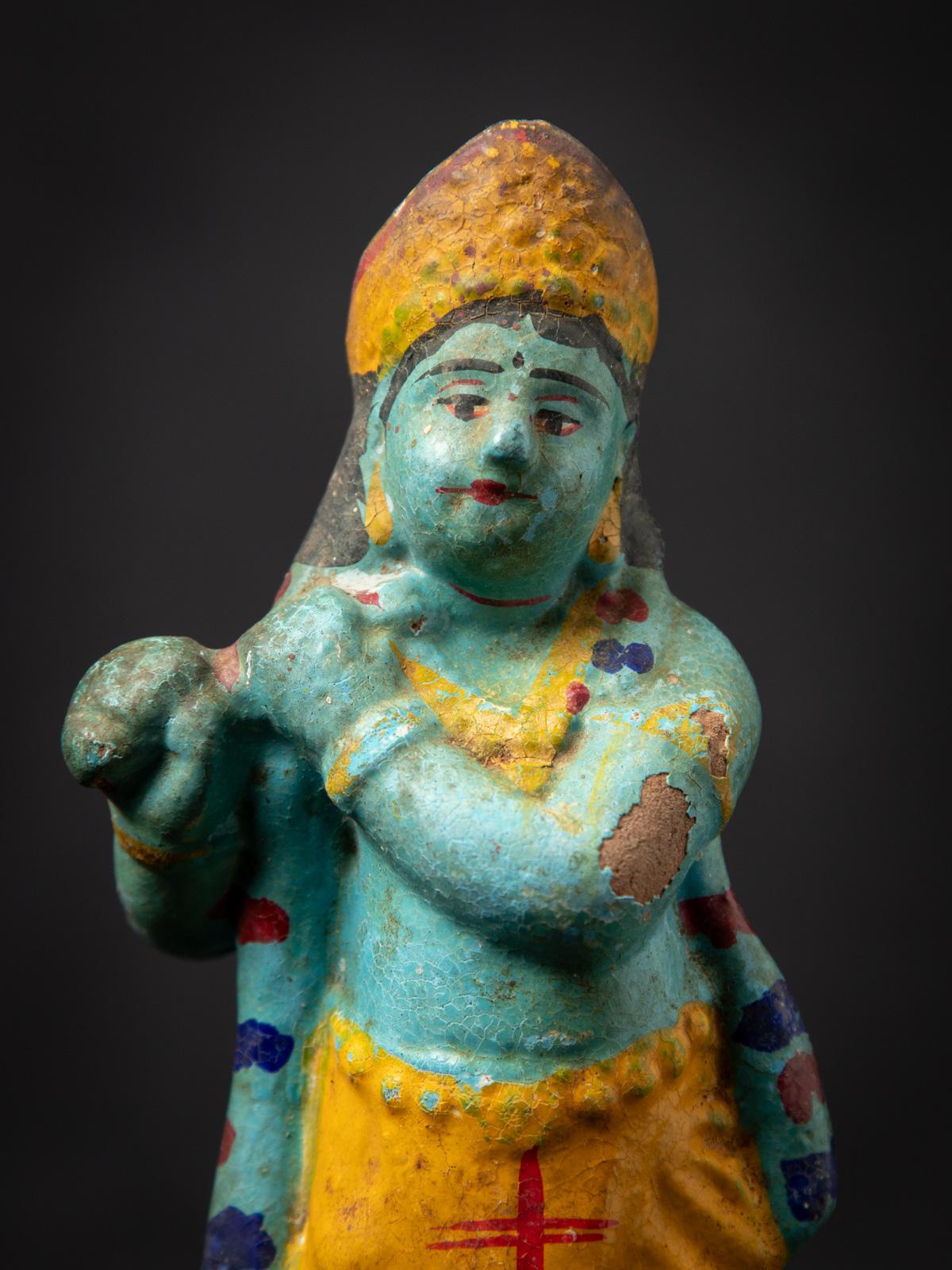 20ième siècle Début du 20e siècle Statue de Krishna en poterie ancienne de l'Inde en vente