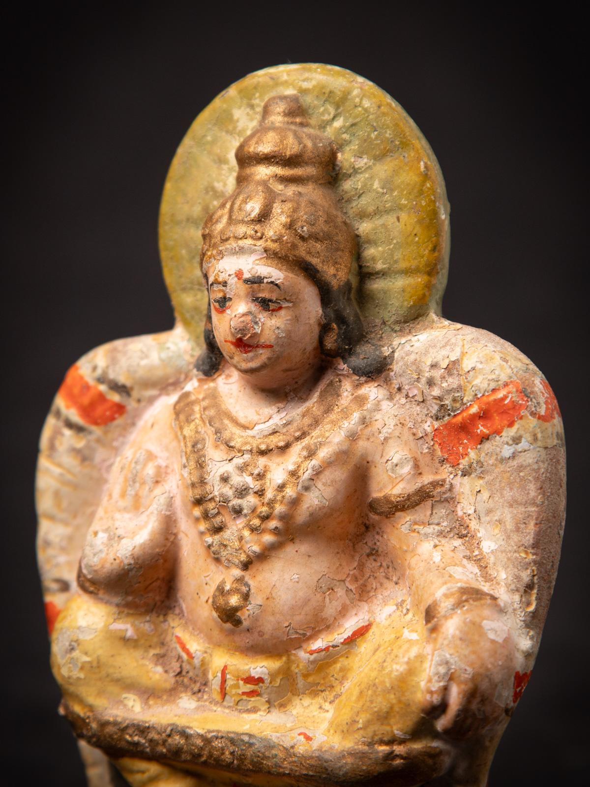 Early 20th century Antique pottery Vishnu statue from India For Sale 4