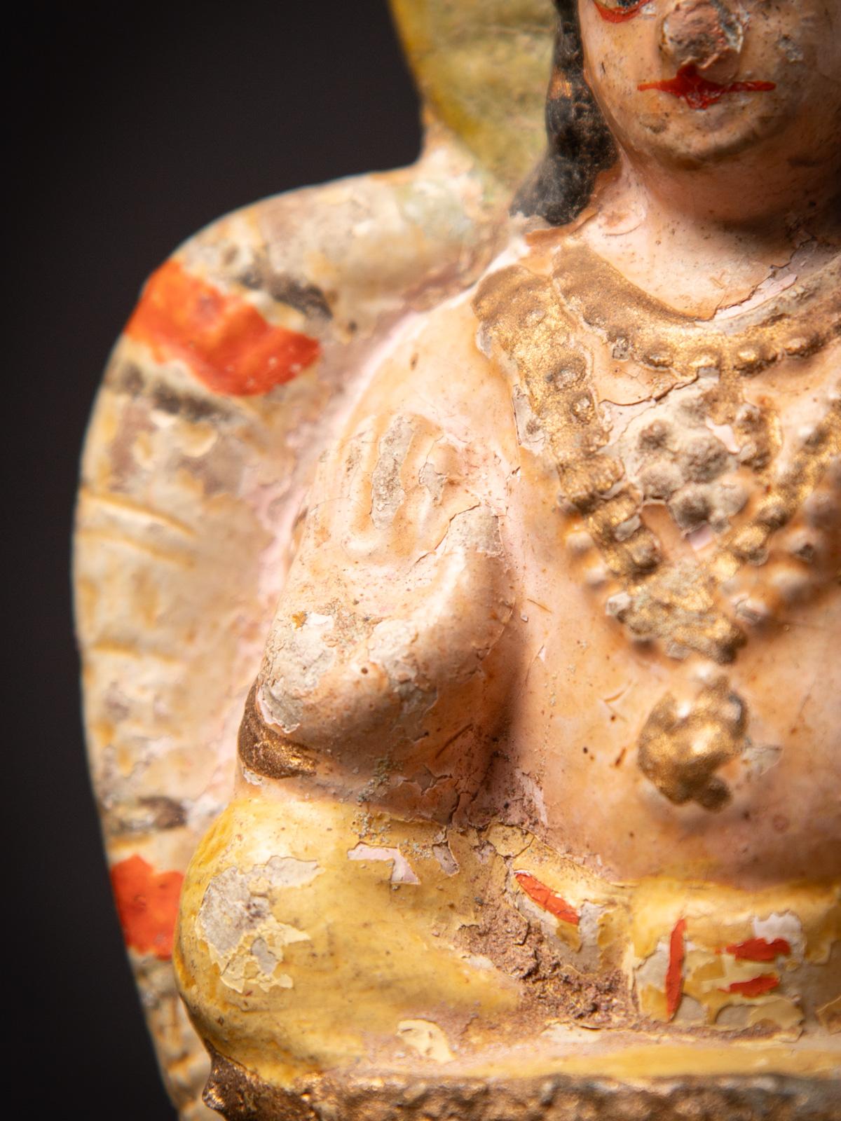 Early 20th century Antique pottery Vishnu statue from India For Sale 5