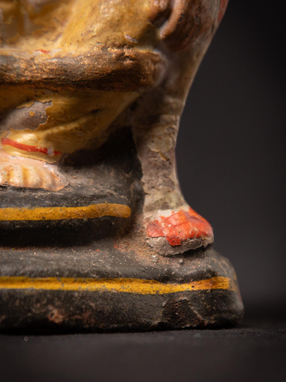 Early 20th century Antique pottery Vishnu statue from India For Sale 8
