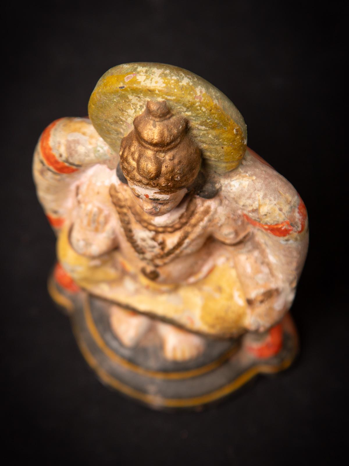 Early 20th century Antique pottery Vishnu statue from India For Sale 10