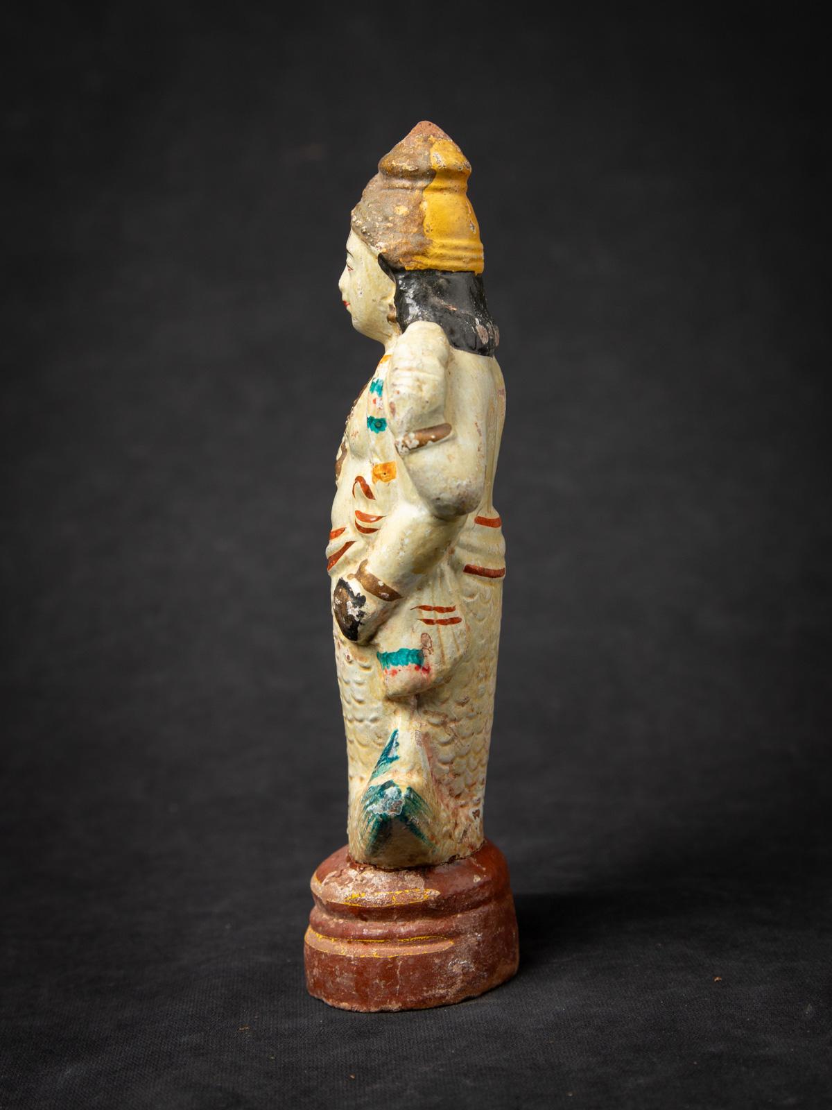 Indien Début du 20e siècle Statue de Vishnu en poterie ancienne de l'Inde en vente
