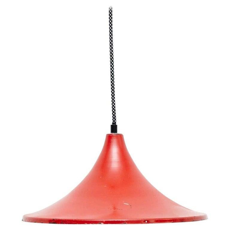 Lampada da soffitto in metallo rosso antico dei primi del '900 in vendita 1