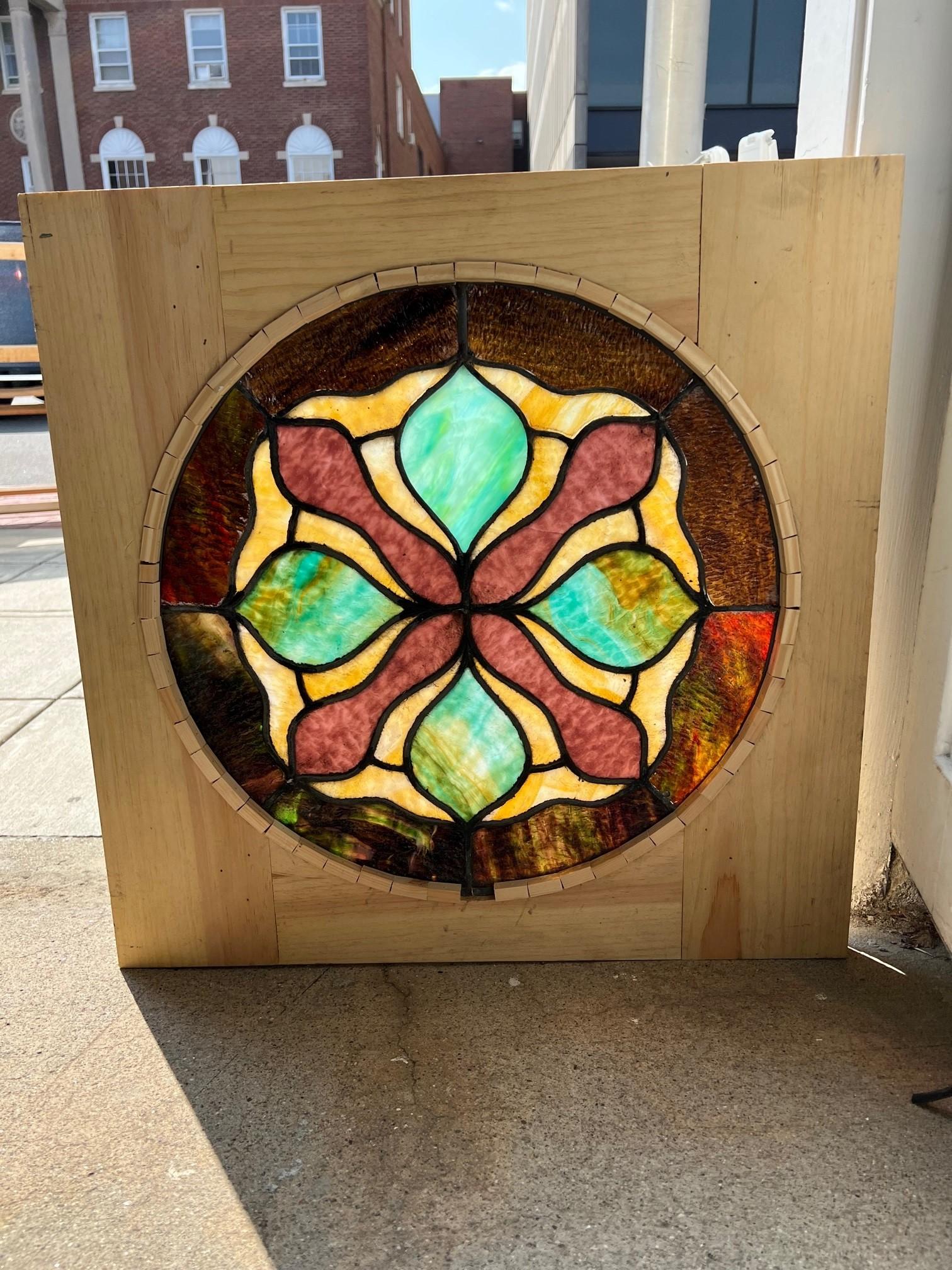 Early 20th Century Antique Round Stained Glass Window in a New Wood Frame  In Good Condition For Sale In Stamford, CT