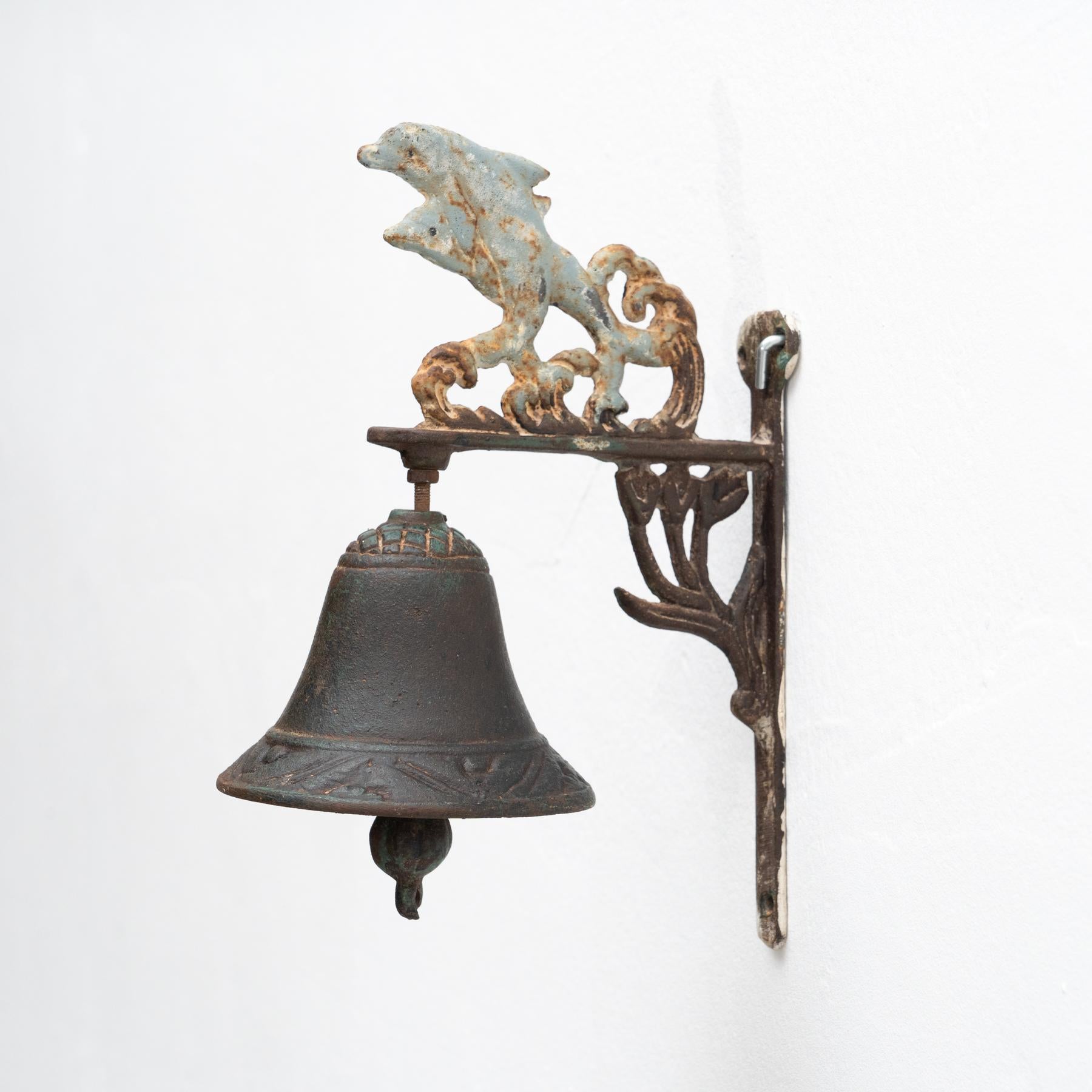 Early 20th Century Antique Rustic Spanish Wall Cast Iron Decorative Bell For Sale 2