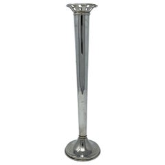 Jarrón de plata antiguo para capullos de principios del siglo XX