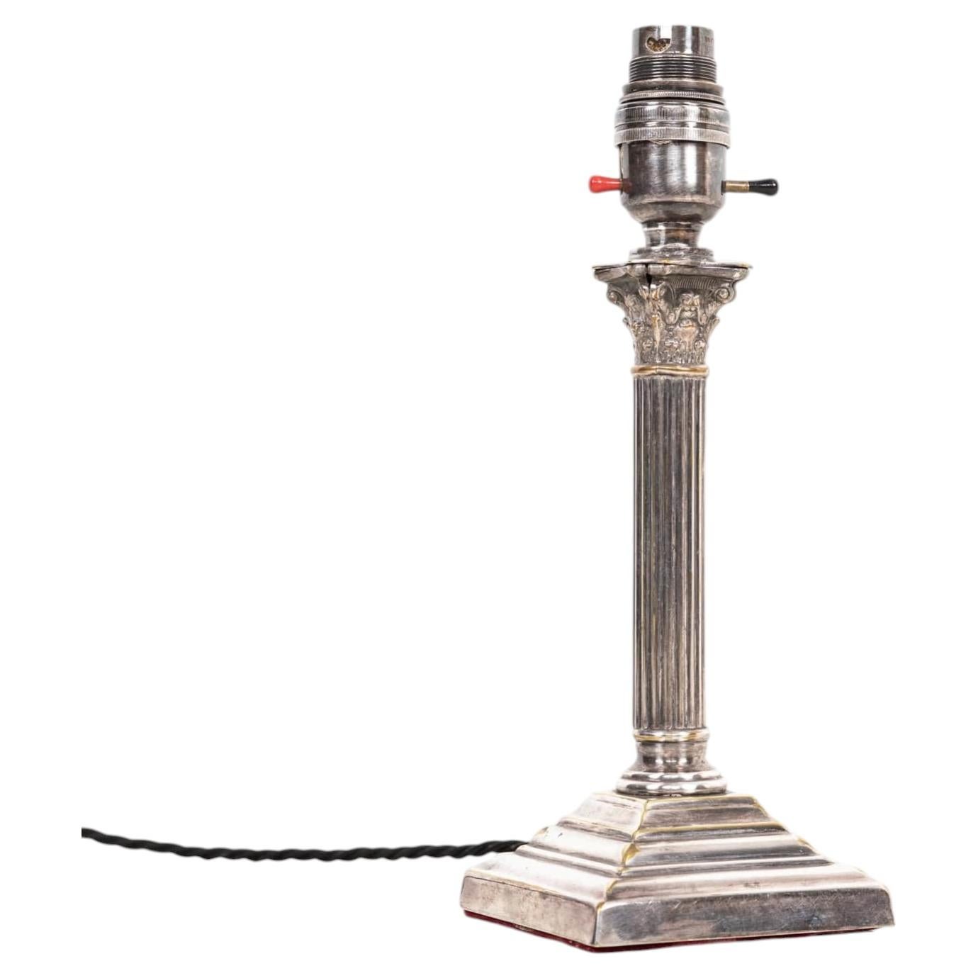 Lámpara de escritorio antigua de latón bañado en plata de principios del siglo XX, h. 1910
