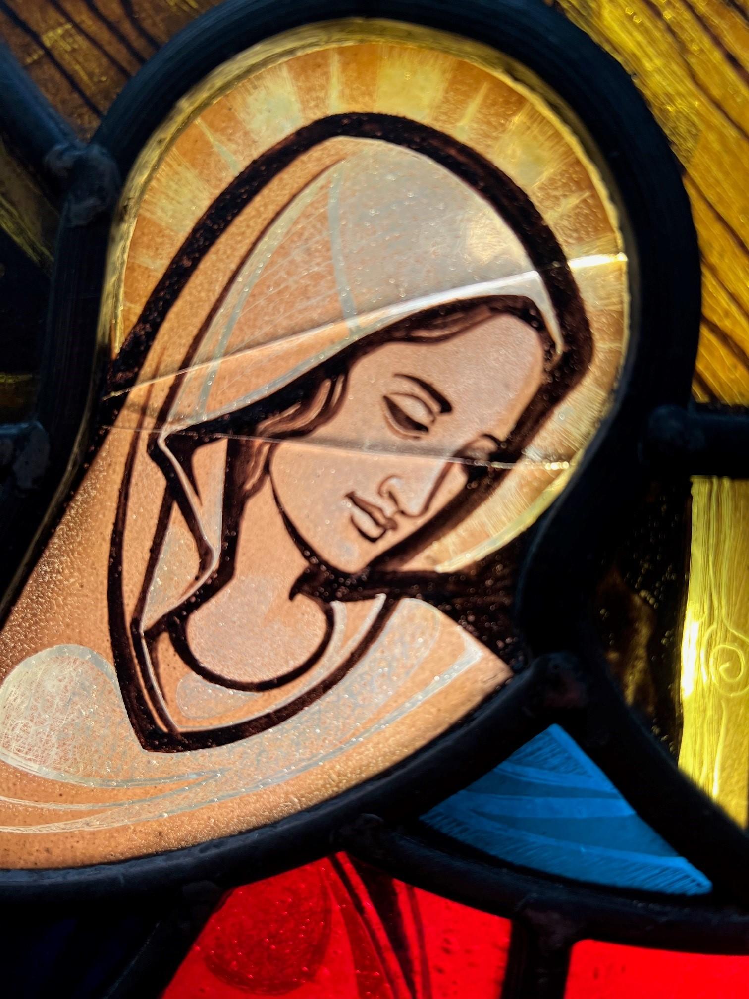 Early 20th Century, Antique Stained Glass Window of the Nativity in Shadow Box  In Good Condition For Sale In Stamford, CT
