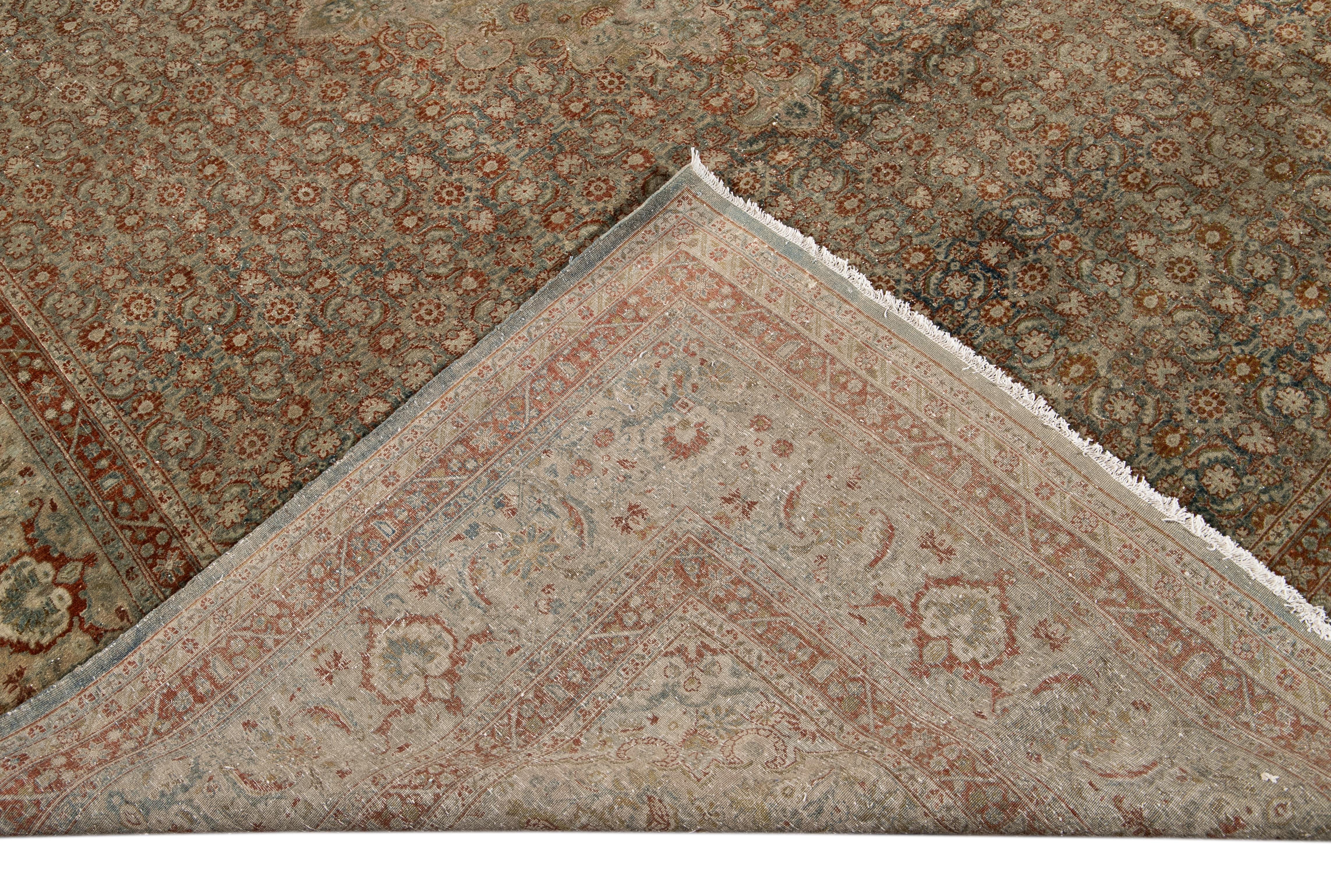 Tapis de laine Tabriz ancien du début du 20e siècle en vente 8