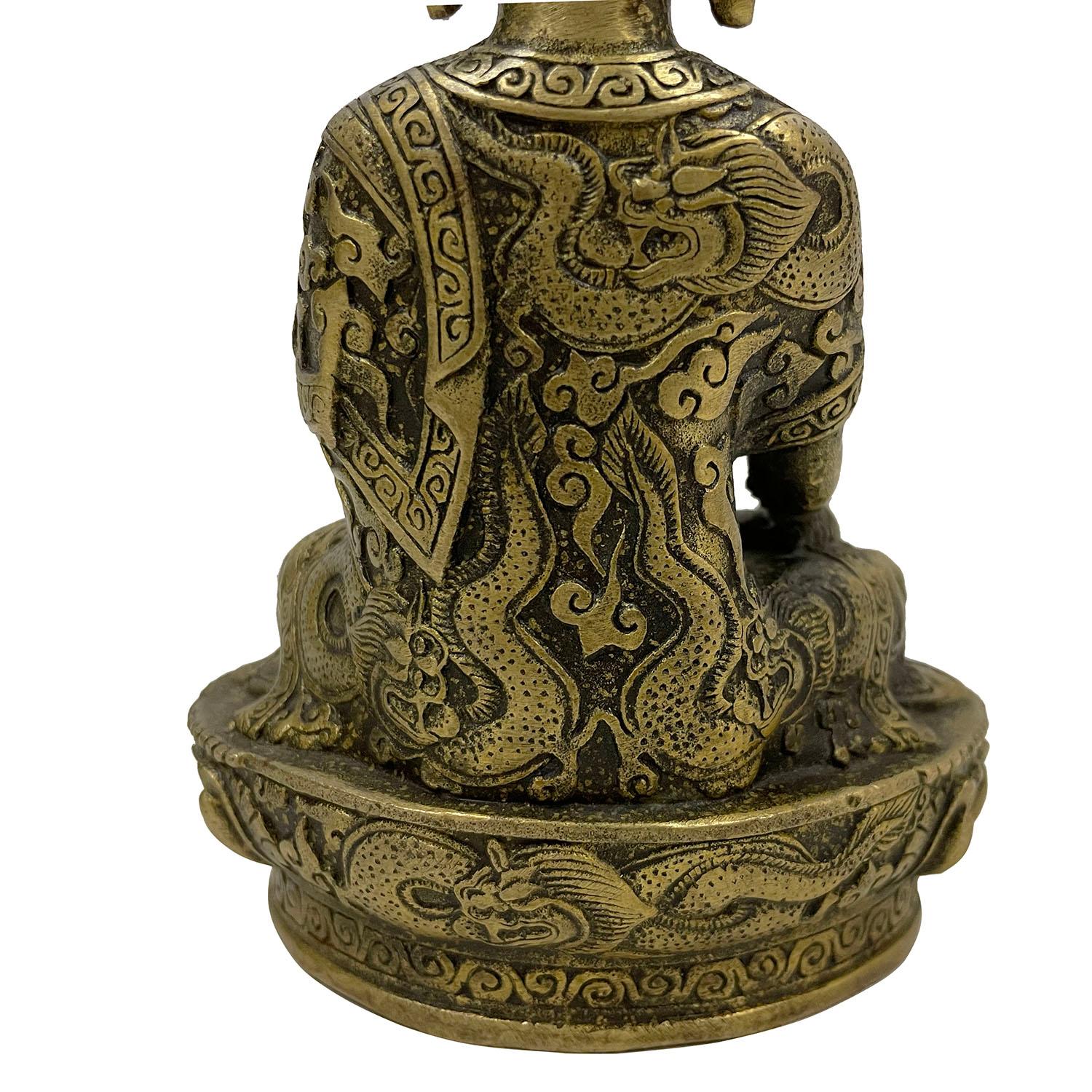 Antike tibetische geschnitzte Buddha-Statue aus Bronze des frühen 20. Jahrhunderts im Angebot 6