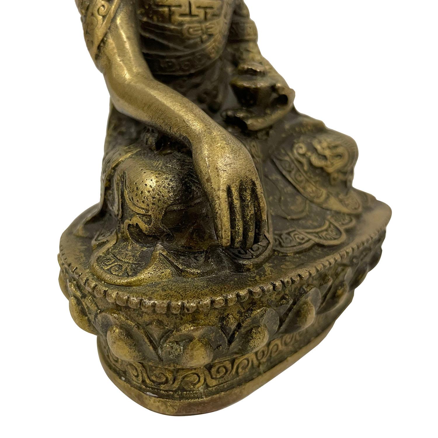 Antike tibetische geschnitzte Buddha-Statue aus Bronze des frühen 20. Jahrhunderts im Zustand „Gut“ im Angebot in Pomona, CA