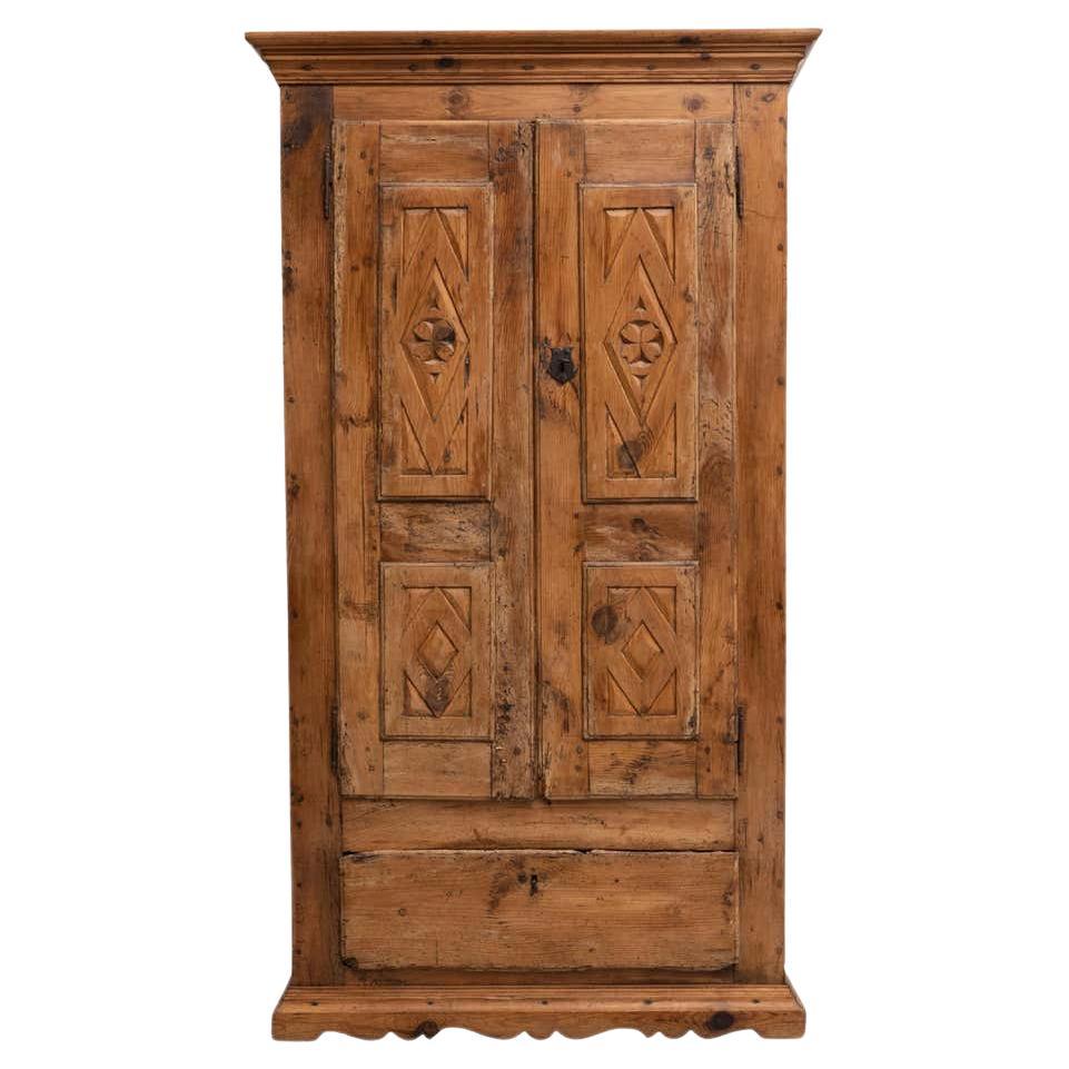 Early 20th Century Antique Traditional Spanish Pinewood Wardrobe For Sale