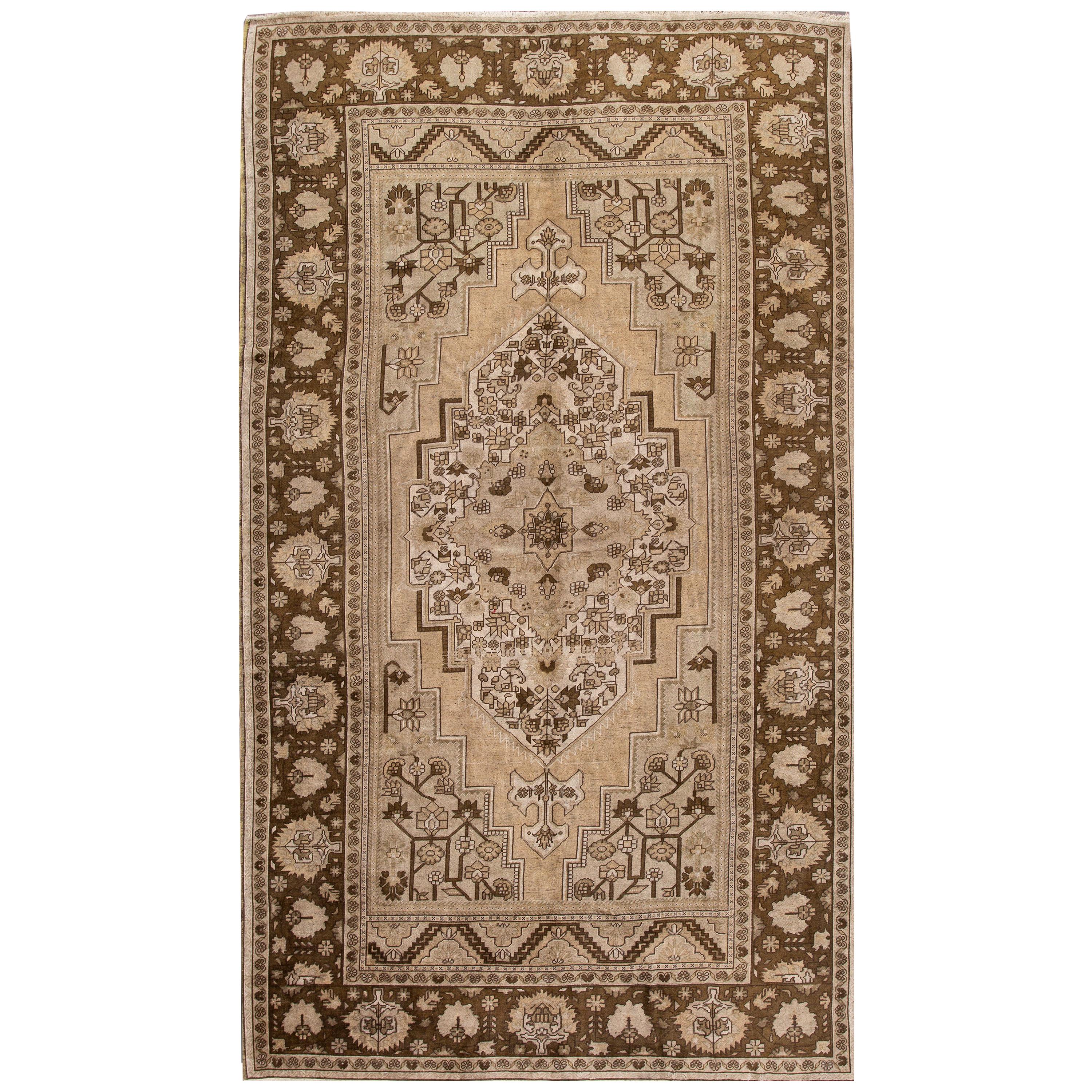 Early 20th Century Antique Turkestan Khotan Wool Rug For Sale