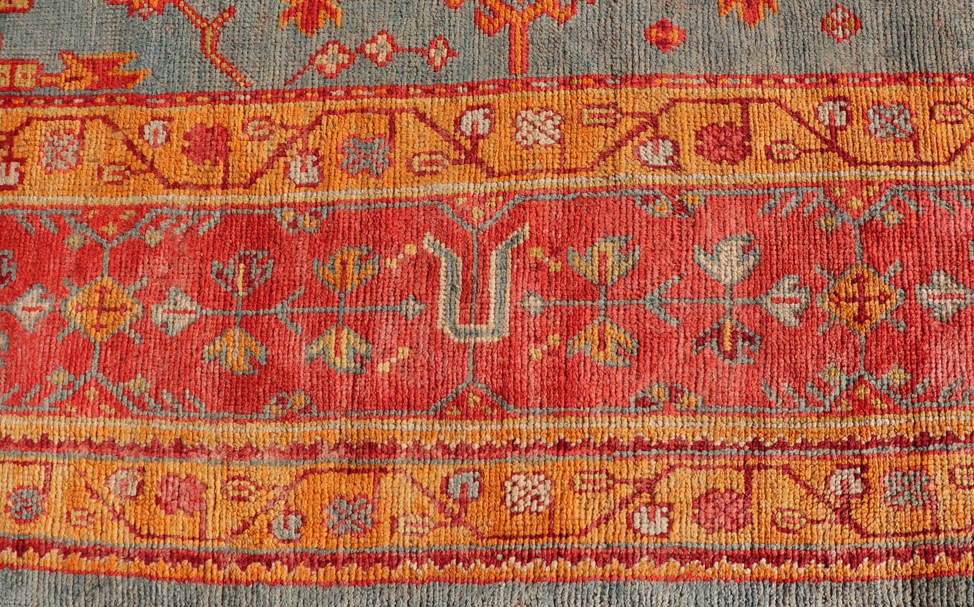 Early 20th Century Antique Turkish Oushak Rug with Flowers and Geometric  For Sale 5