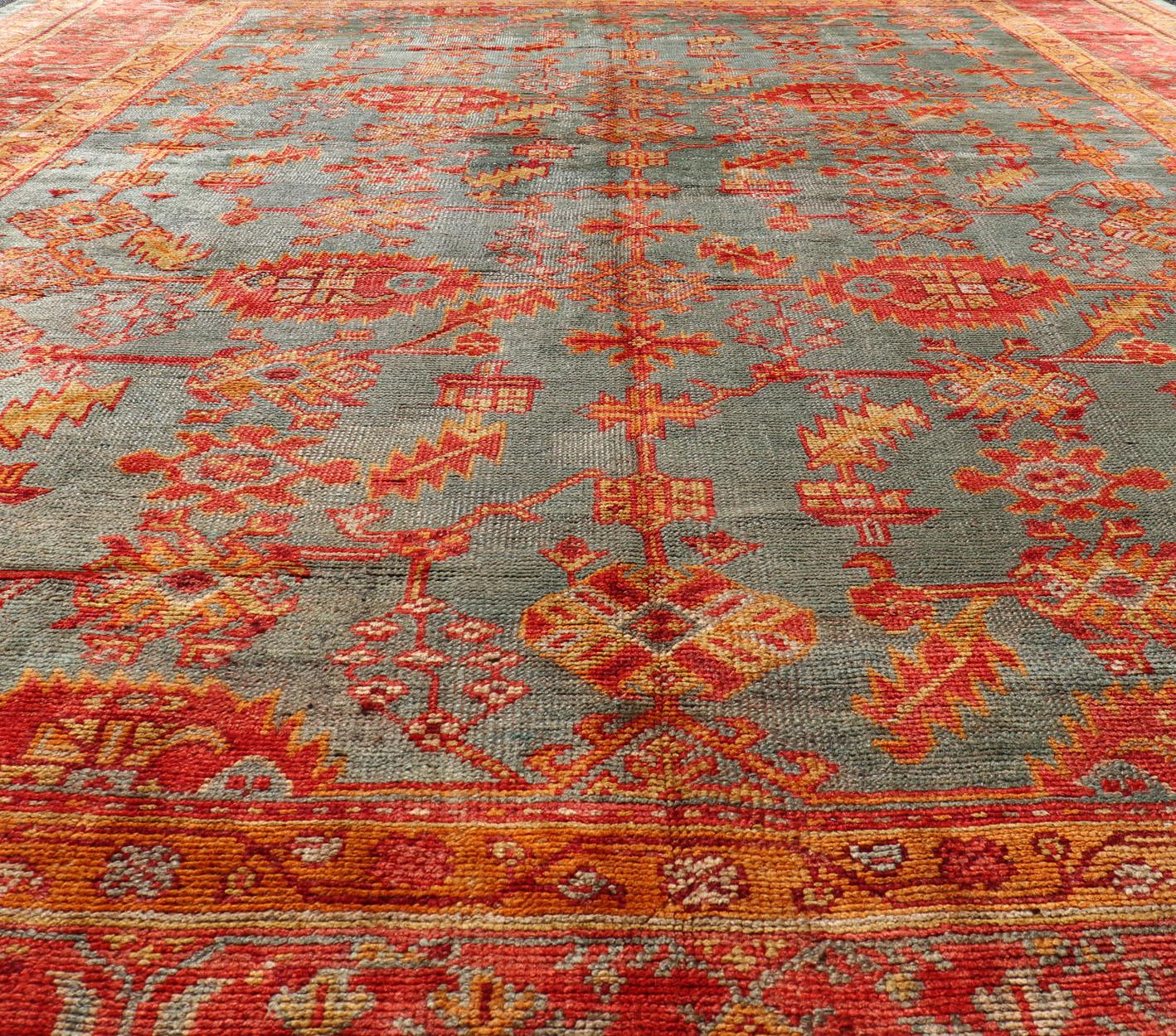 Early 20th Century Antique Turkish Oushak Rug with Flowers and Geometric  For Sale 1