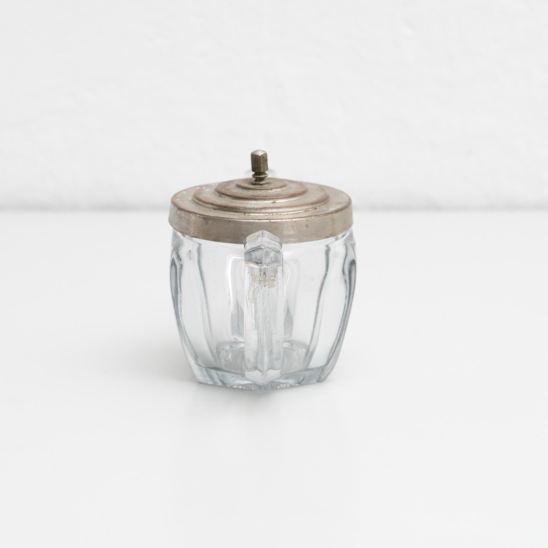 Early 20th Century Antique Victorian Metal and Glass Lidded Sugar Pot In Good Condition For Sale In Barcelona, ES