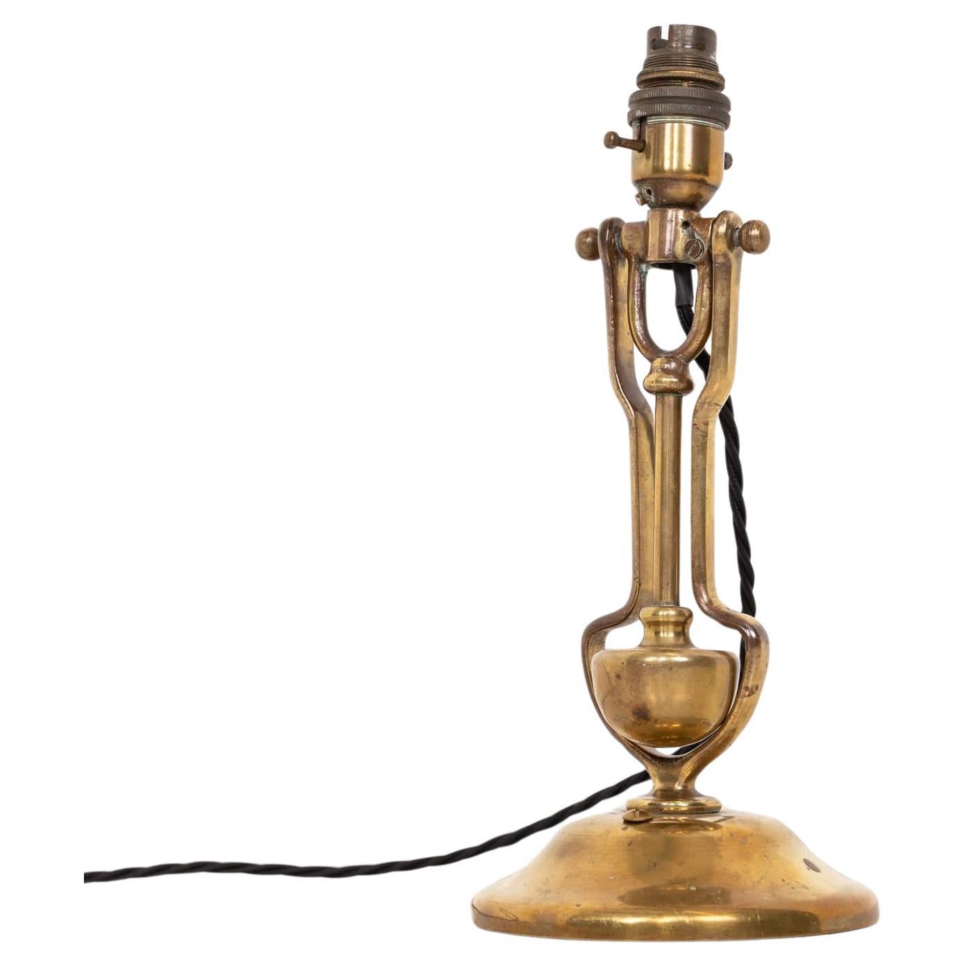 Lampada da tavolo antica William McGeoch in ottone, 1910 ca. in vendita