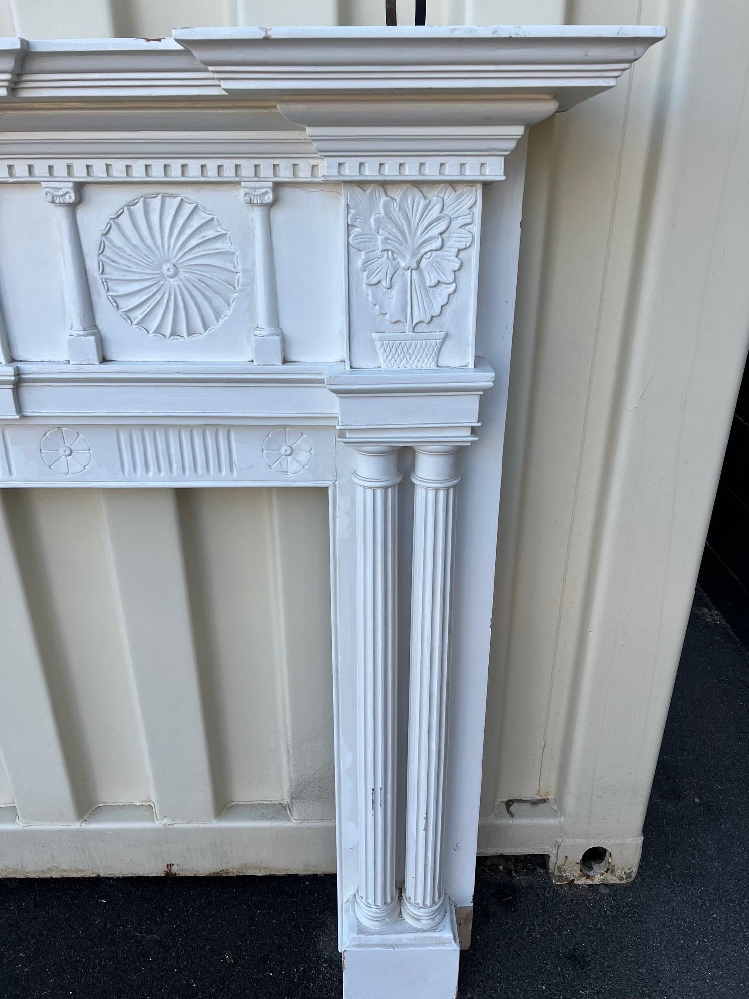 Early 20th Century Antique Wood Fireplace Mantel with Double Columns  In Good Condition In Stamford, CT