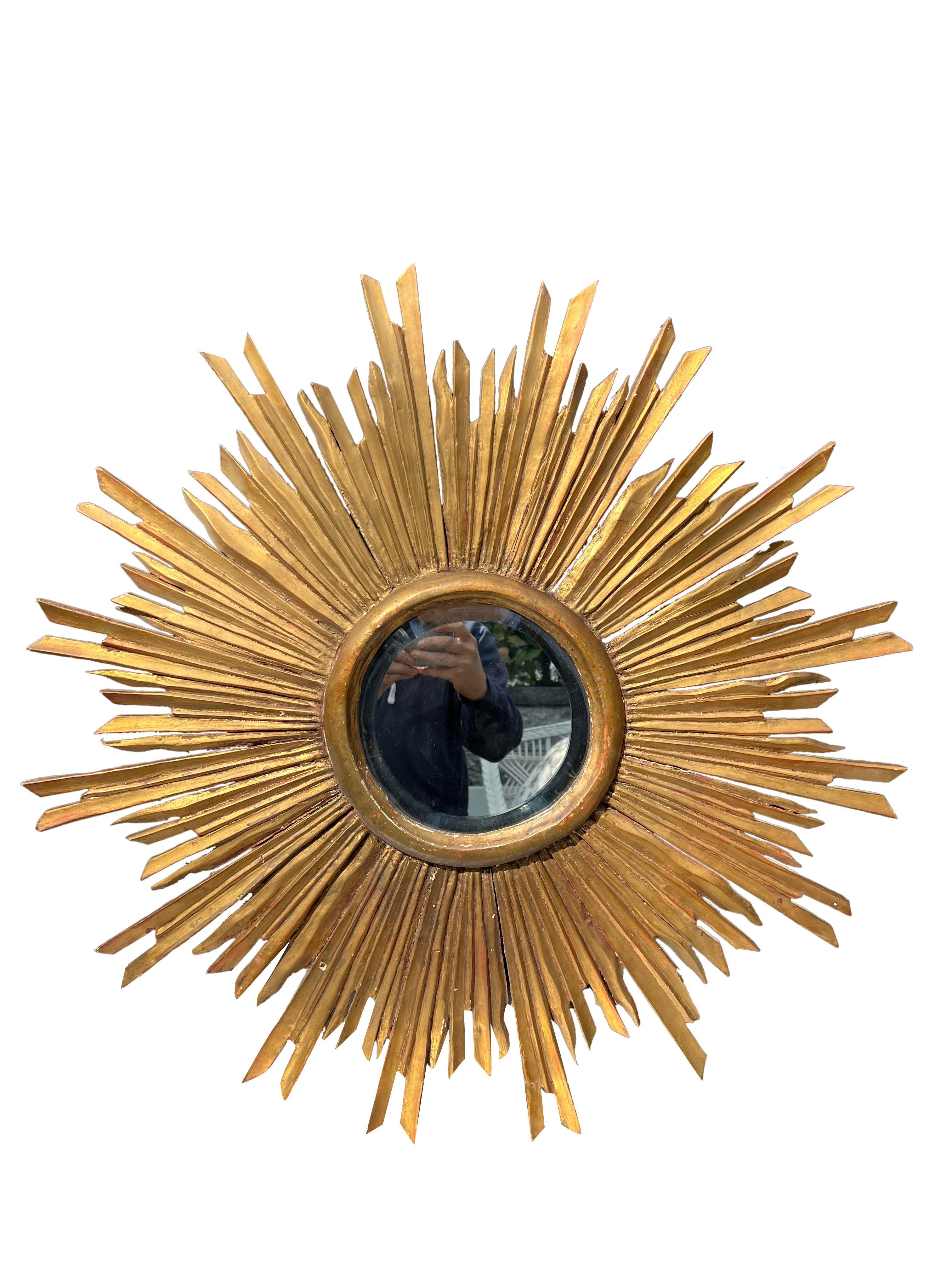 Early 20th Century Antique Wood Gold Gilted Starburst Wall Mirror For Sale 7