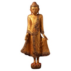 Antiker burmesischer Mandalay-Buddha aus Holz aus Burma aus dem frühen 20. Jahrhundert 