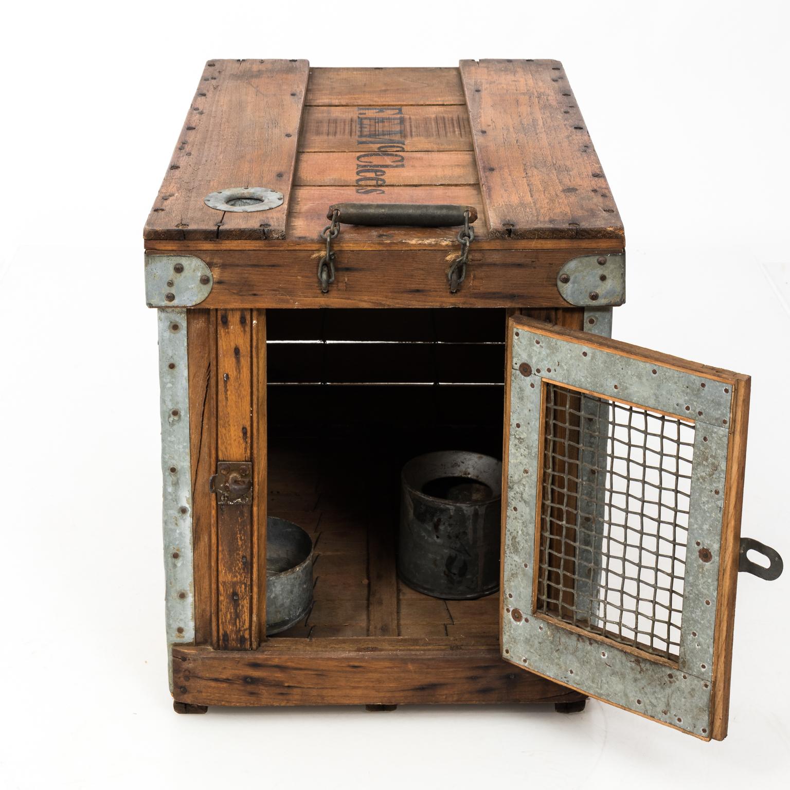 Early 20th Century Antique Wooden Dog Crate For Sale 3