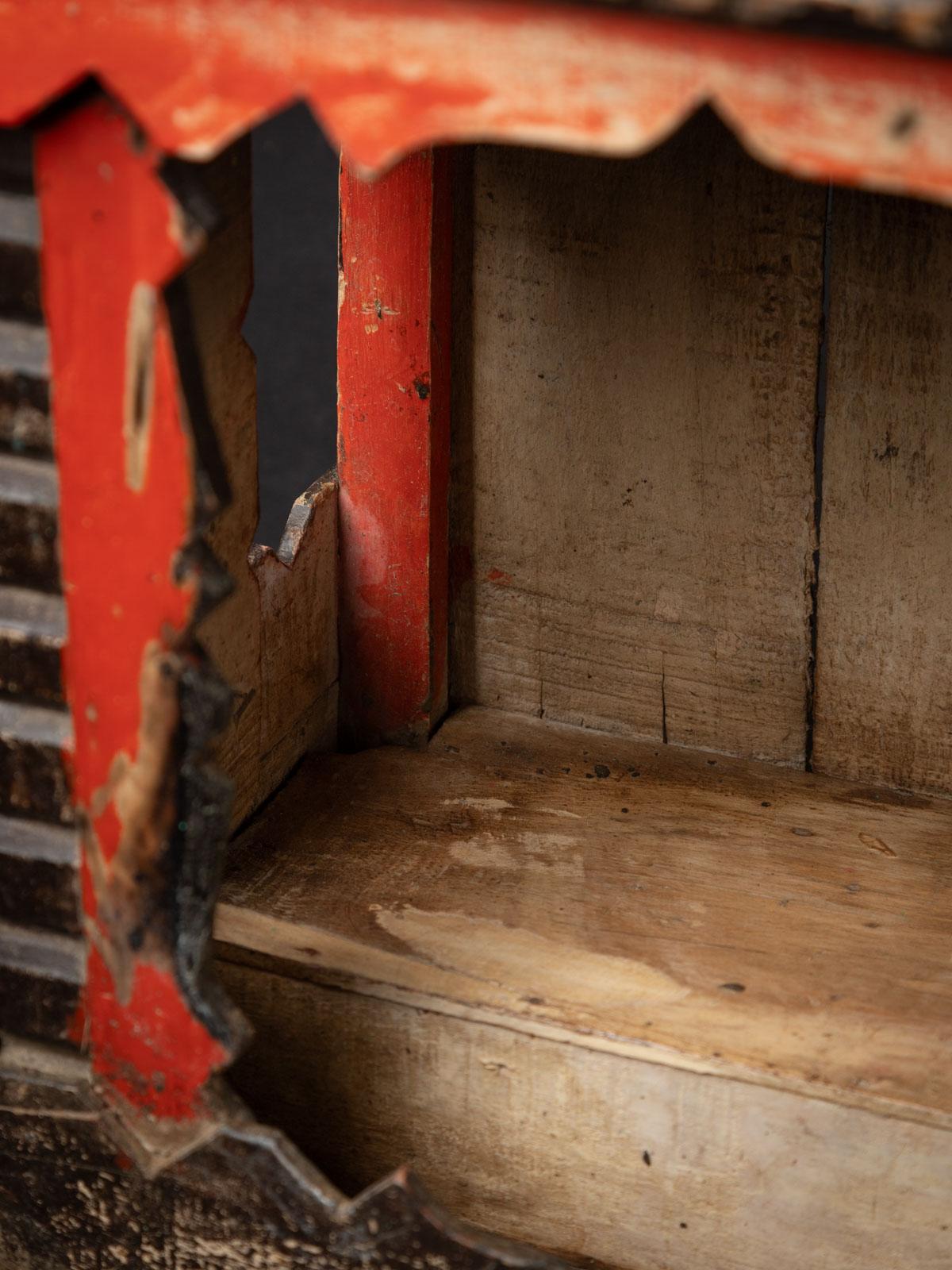 Early 20th century Antique wooden Indian temple from India For Sale 5