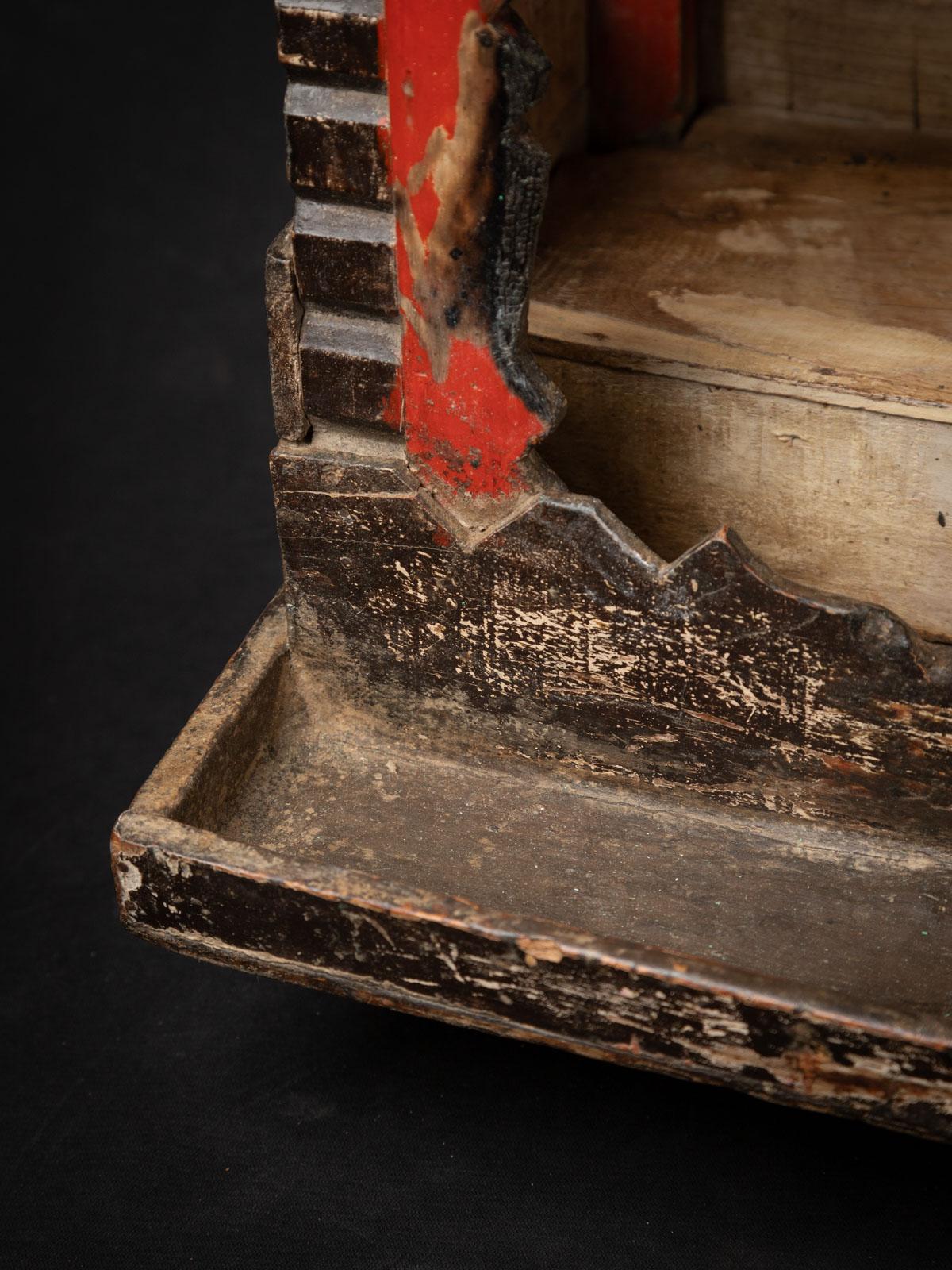 Early 20th century Antique wooden Indian temple from India For Sale 7