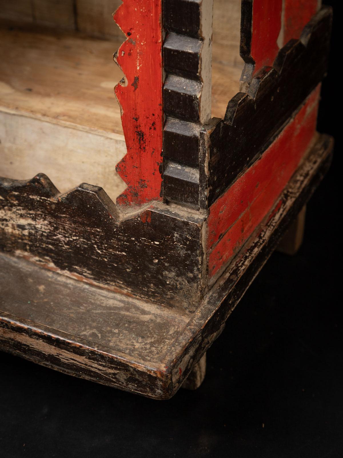 Early 20th century Antique wooden Indian temple from India For Sale 8