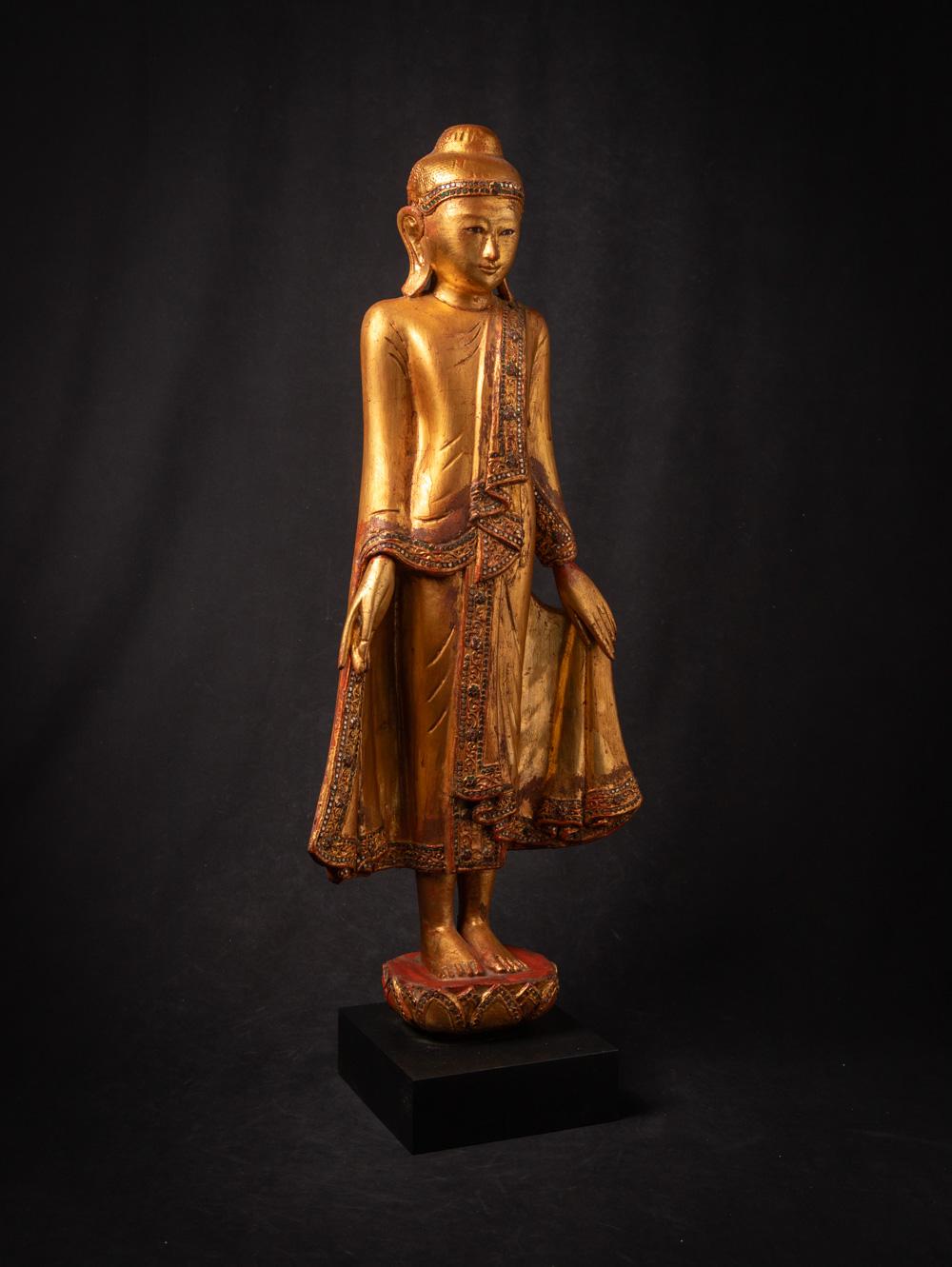 Wood Early 20th century Antique wooden Mandalay Buddha statue from Burma  For Sale