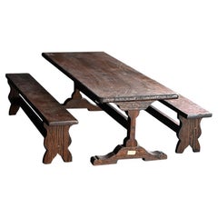 Mesa y bancos artesanales de aprendiz de principios del siglo XX