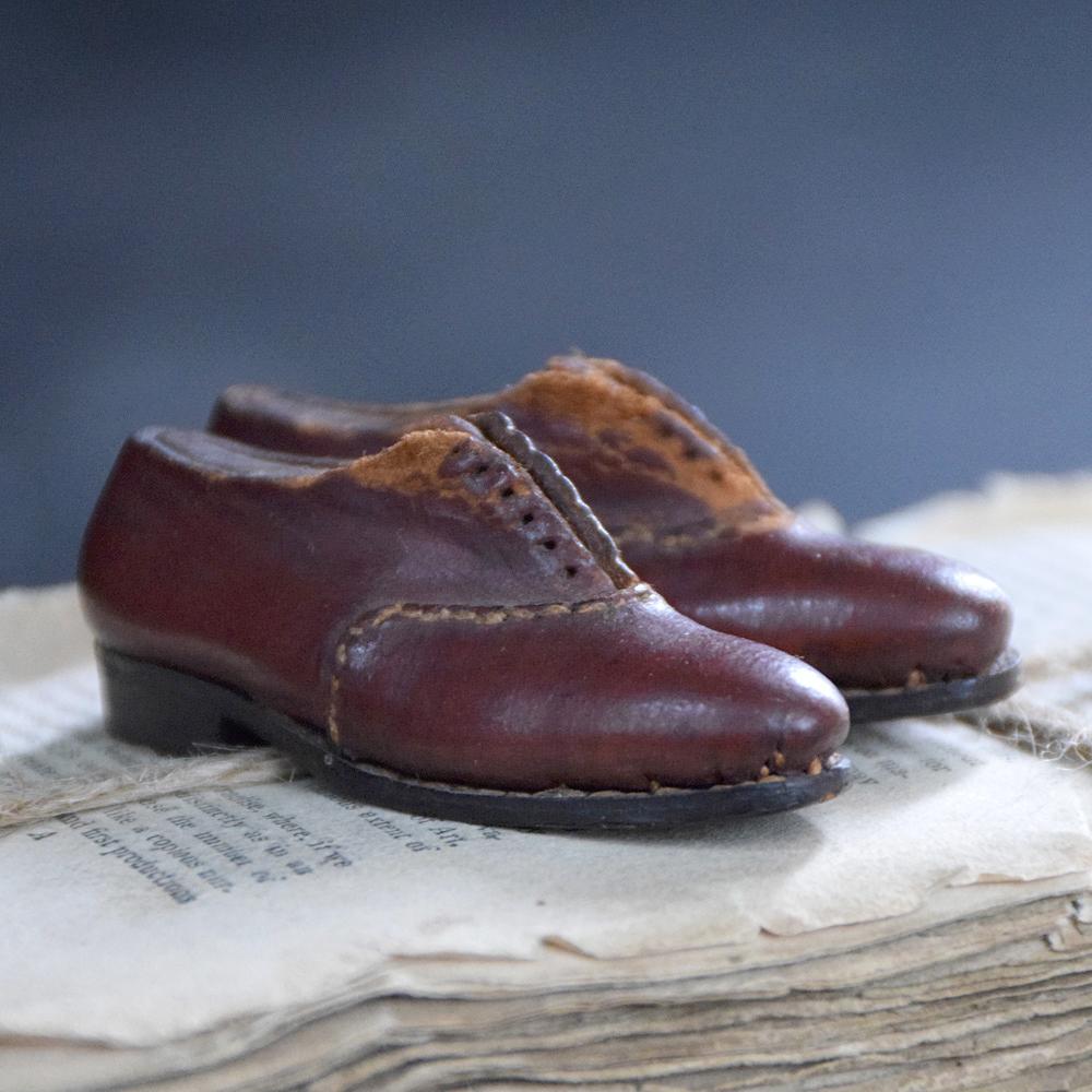 Early 20th Century Apprentice Shoes For Sale 1
